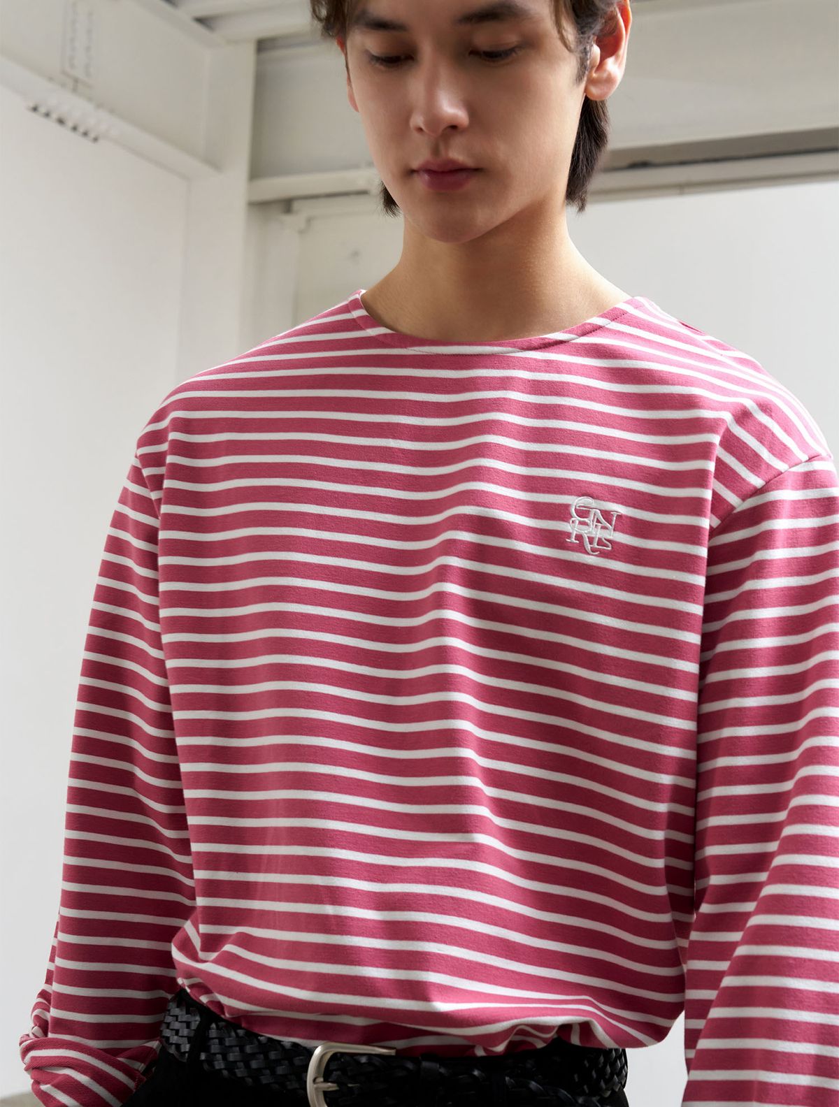 제너럴아이디어(GENERALIDEA) UNISEX 롱슬리브 보더 티셔츠 [MAUVE PINK] / SBE1U01003