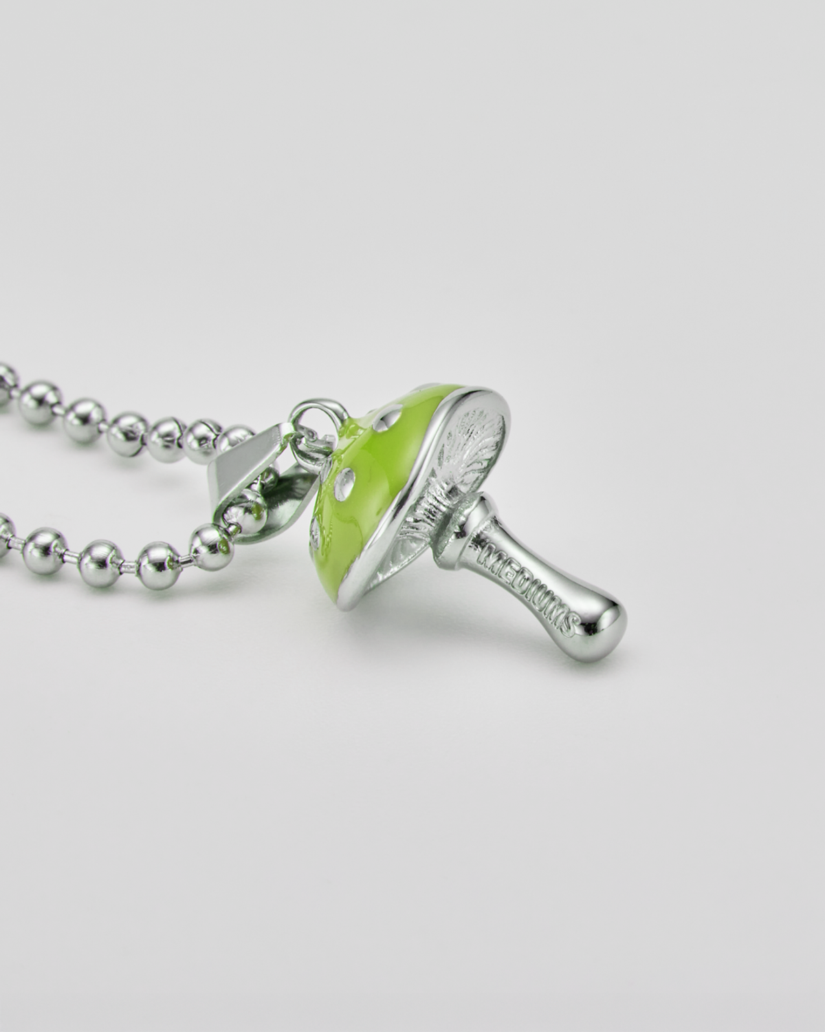 미디엄스(MEDIUMS) Magic Mushroom Necklace - Green (매직 머쉬룸 목걸이)