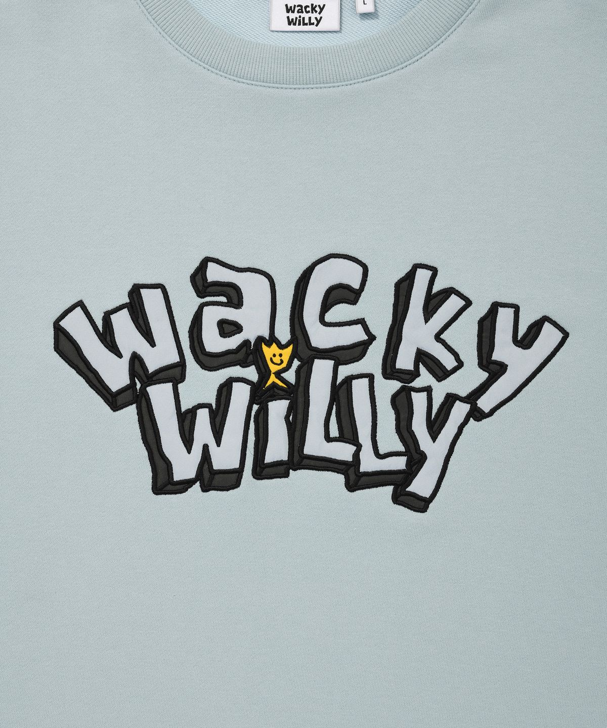 와키윌리(WACKY WILLY) 타이포 그래픽 원포인트 맨투맨 라이트블루