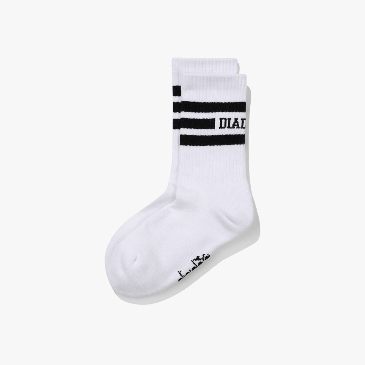 디아도라(diadora) 스트라이프 미드 쿼터 삭스 BLACK