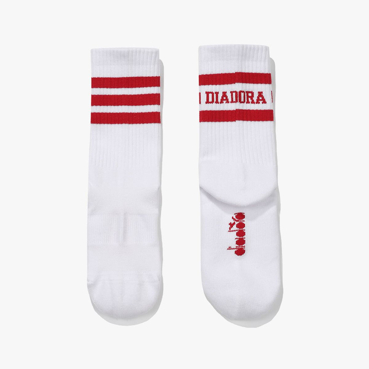 디아도라(diadora) 스트라이프 미드 쿼터 삭스 RED