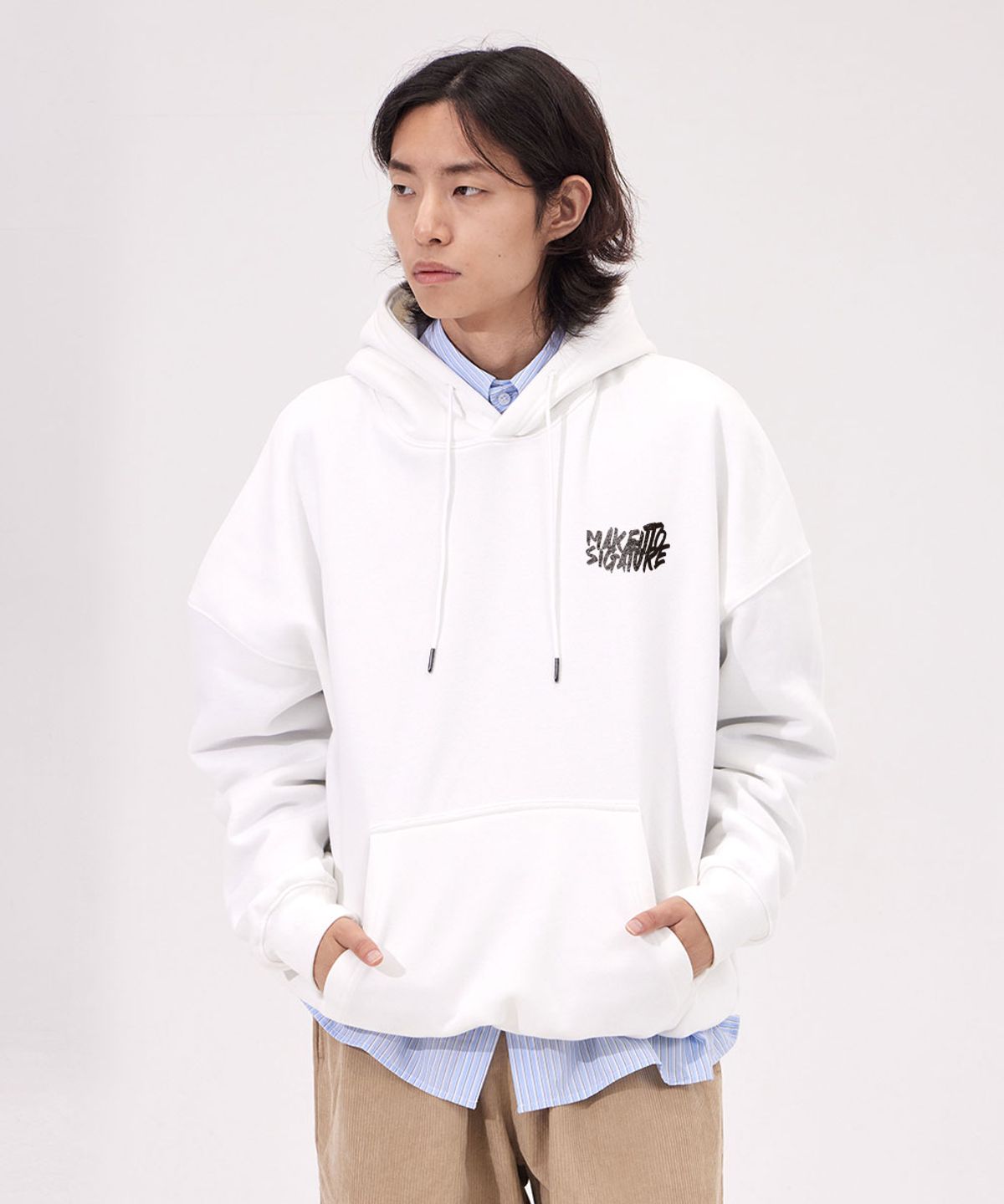 메이킷투(MAKEITTO) 그래피티 로고 후디_화이트