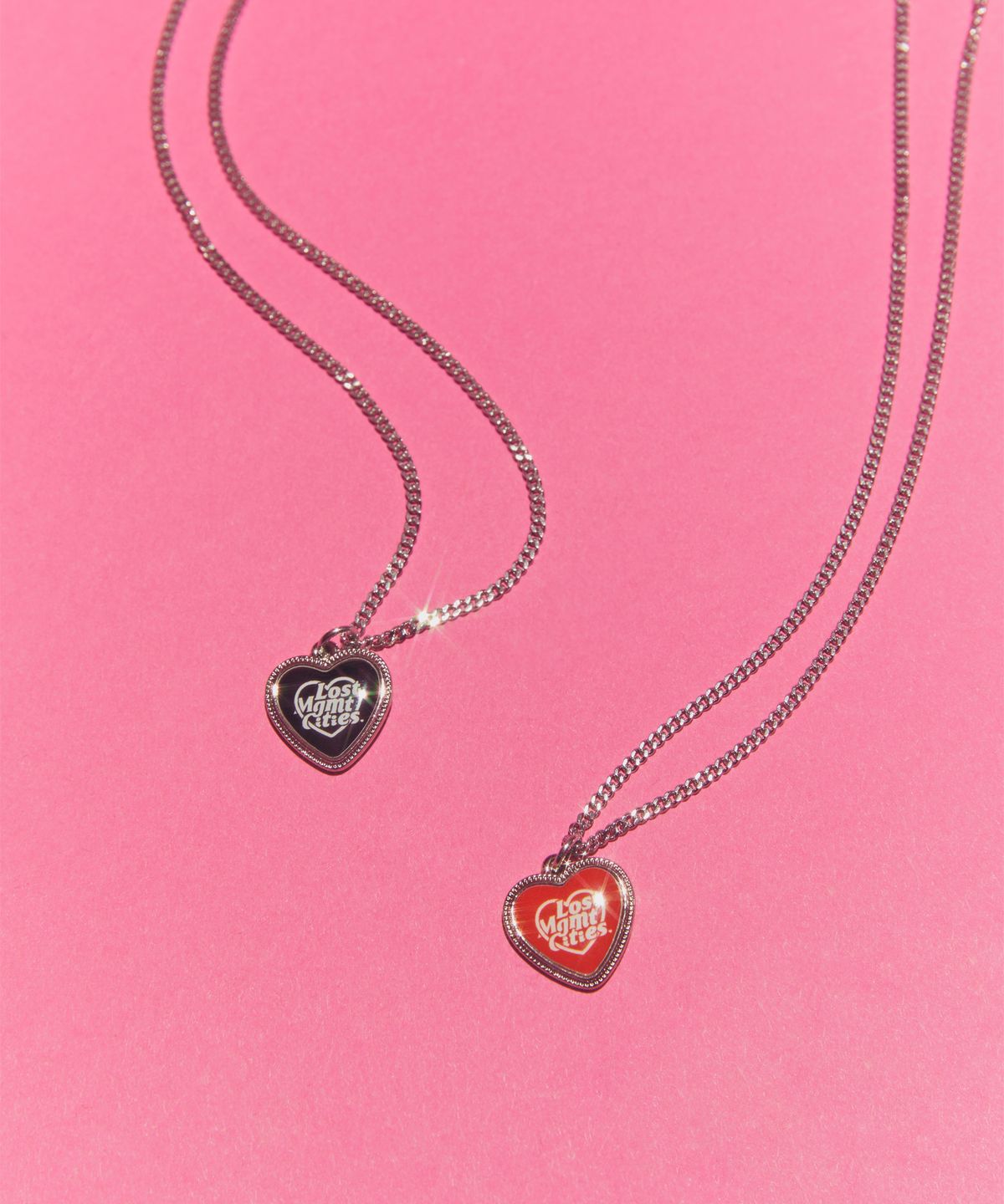 엘엠씨(LMC) HEART TYPO PENDANT NECKLACE black