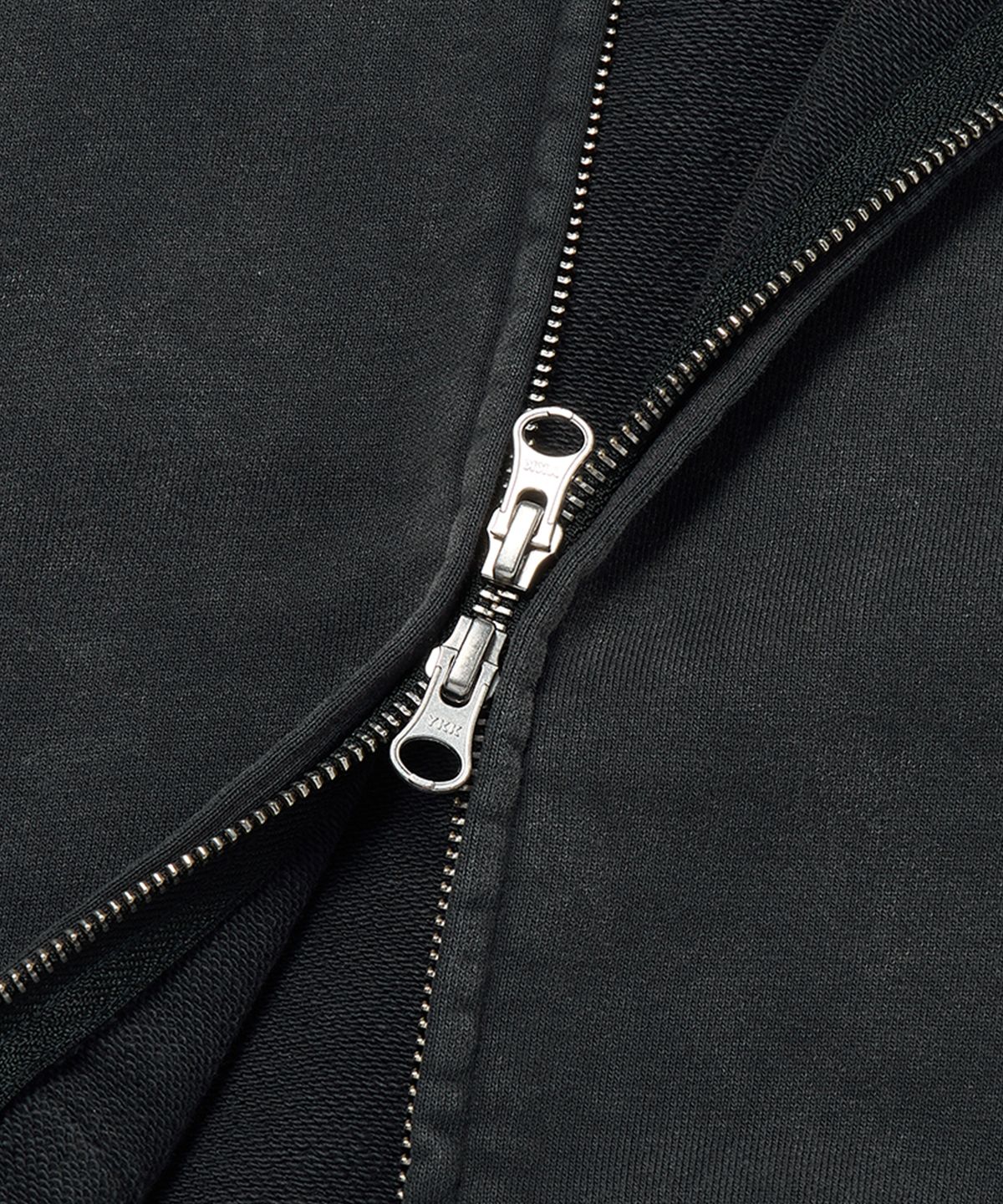 위캔더스(WKNDRS) CHECKERED ZIPUP HOODIE (CHARCOAL)
