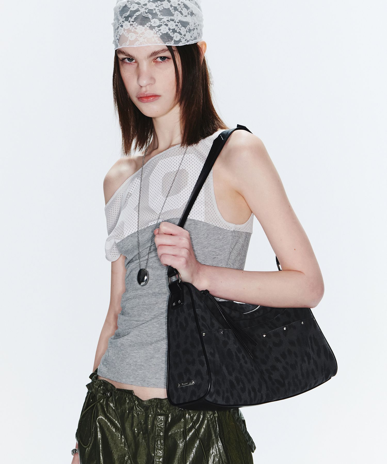 MUSINSA公式 | fennec BASH BAG - LEOPARD BLACK