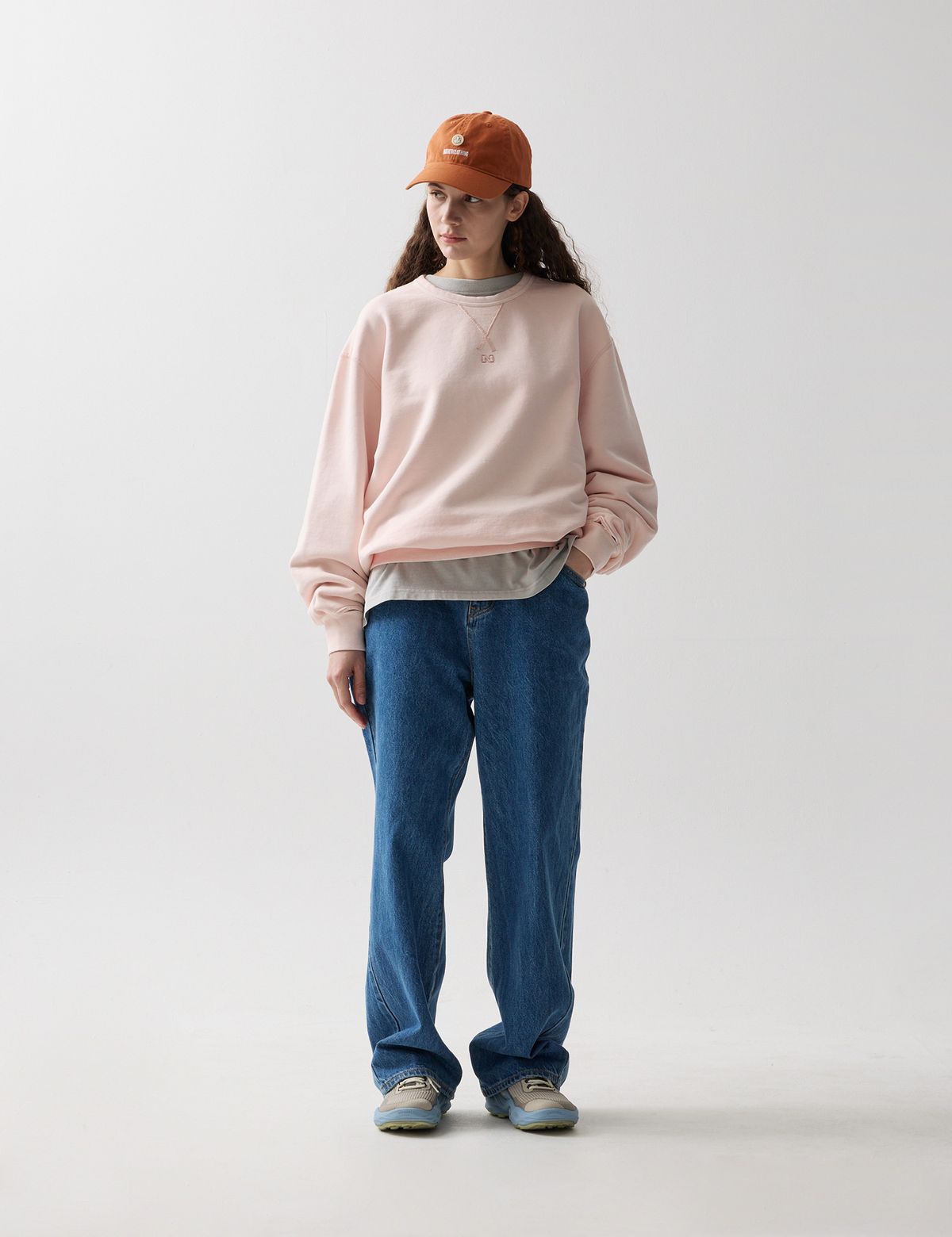 네이머클로딩(NAMERCLOTHING) DYED SYMBOL LOGO SWEATSHIRTS LIGHT PINK