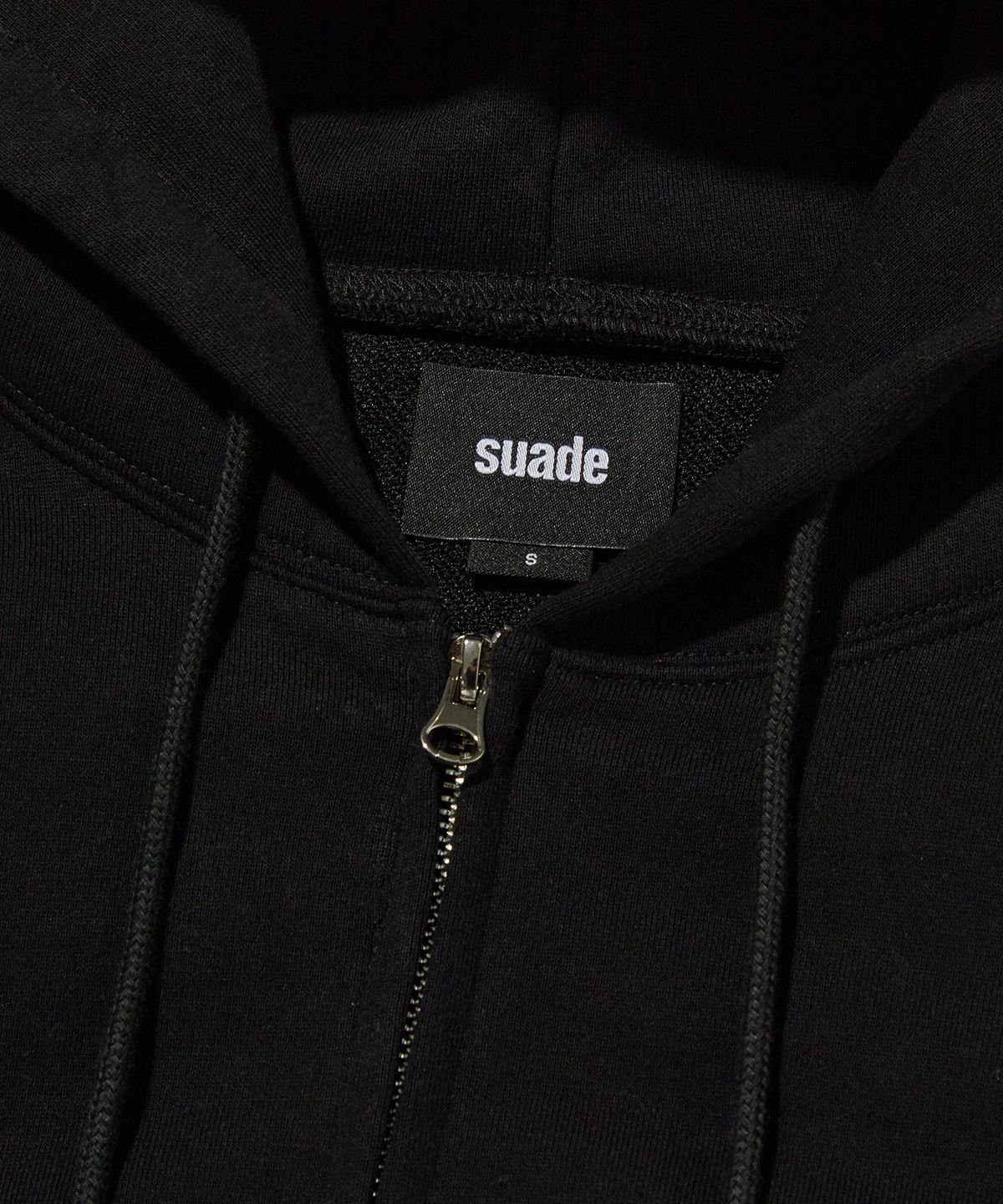스웨이드(SUADE) BASIC HOOD ZIP UP [BLACK]
