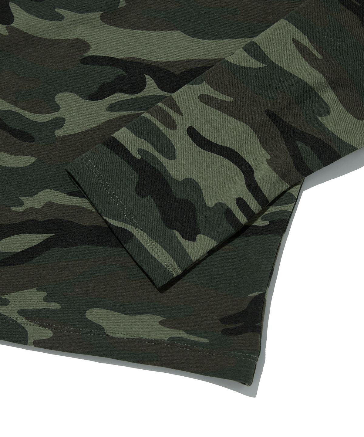 스웨이드(SUADE) PATTERN CROP TEE [CAMO]
