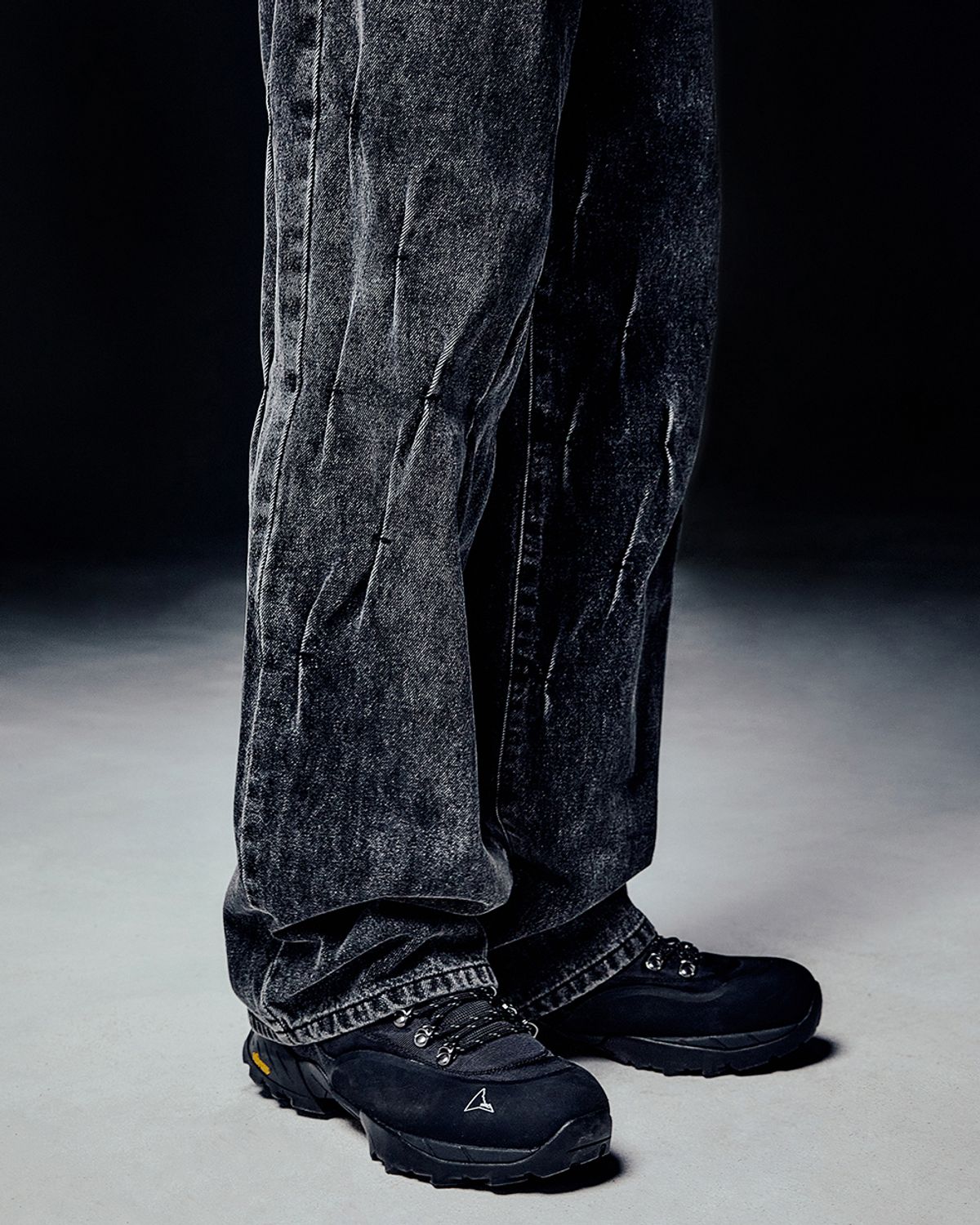 노매뉴얼(NOMANUAL) K.T DENIM PANTS - WASHED BLACK