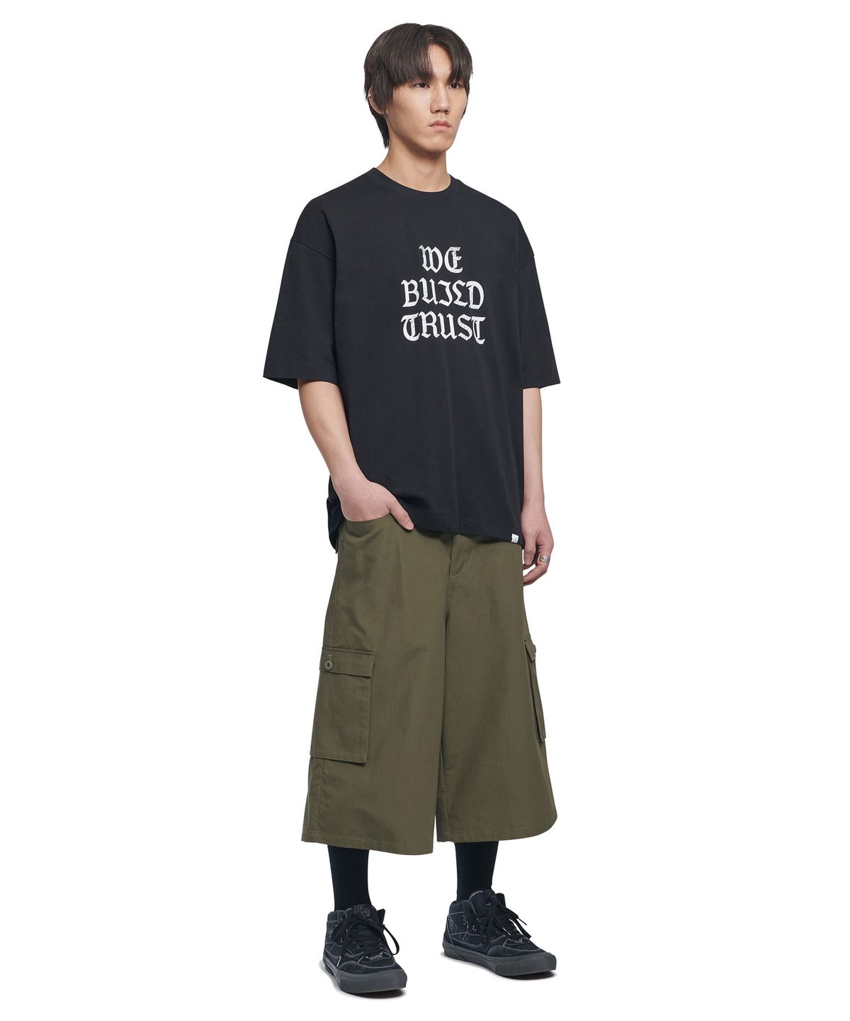 노매뉴얼(NOMANUAL) D.P CARGO BERMUDA PANTS - KHAKI