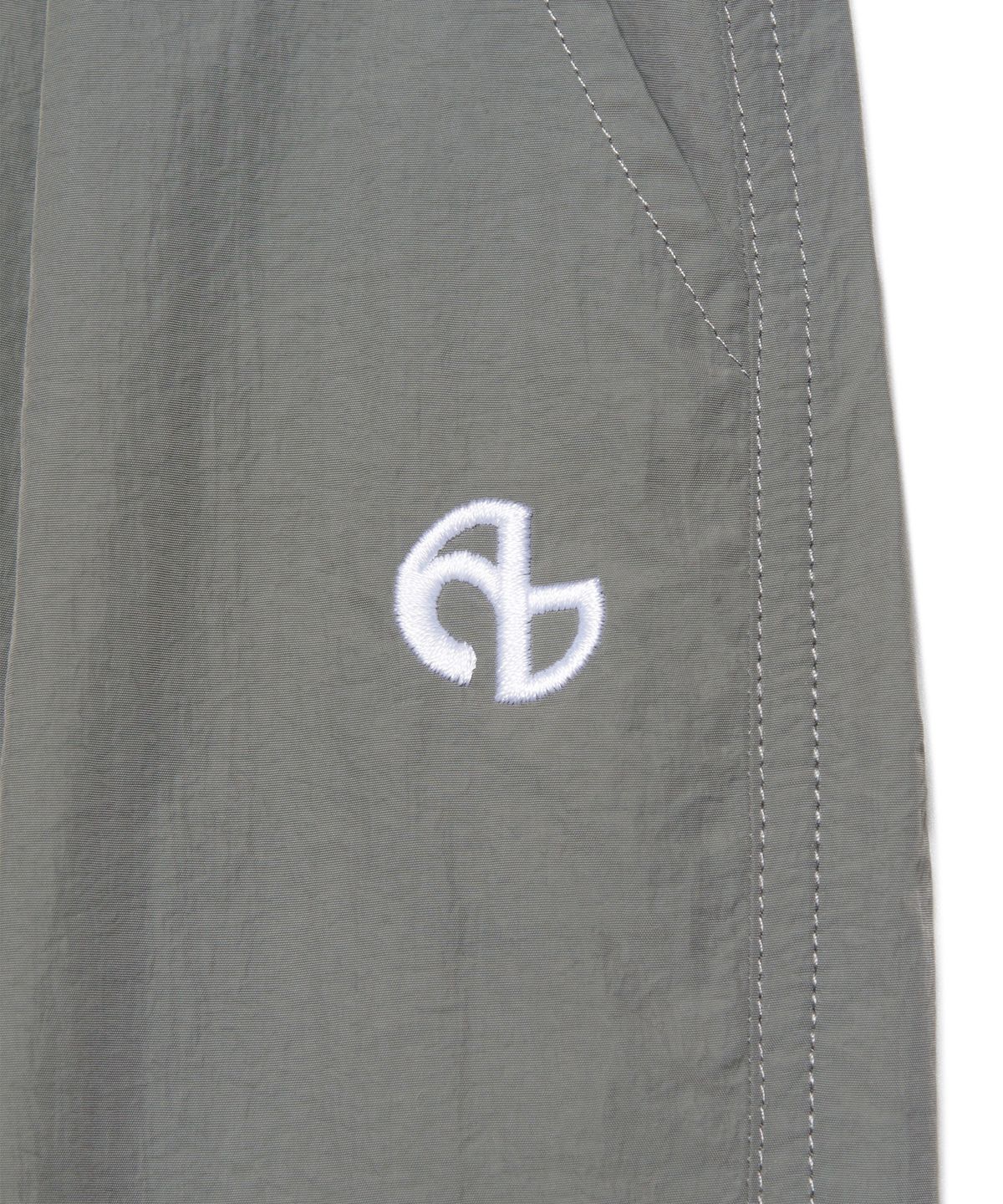 노매뉴얼(NOMANUAL) SHADE BELTED SHORTS - CHARCOAL