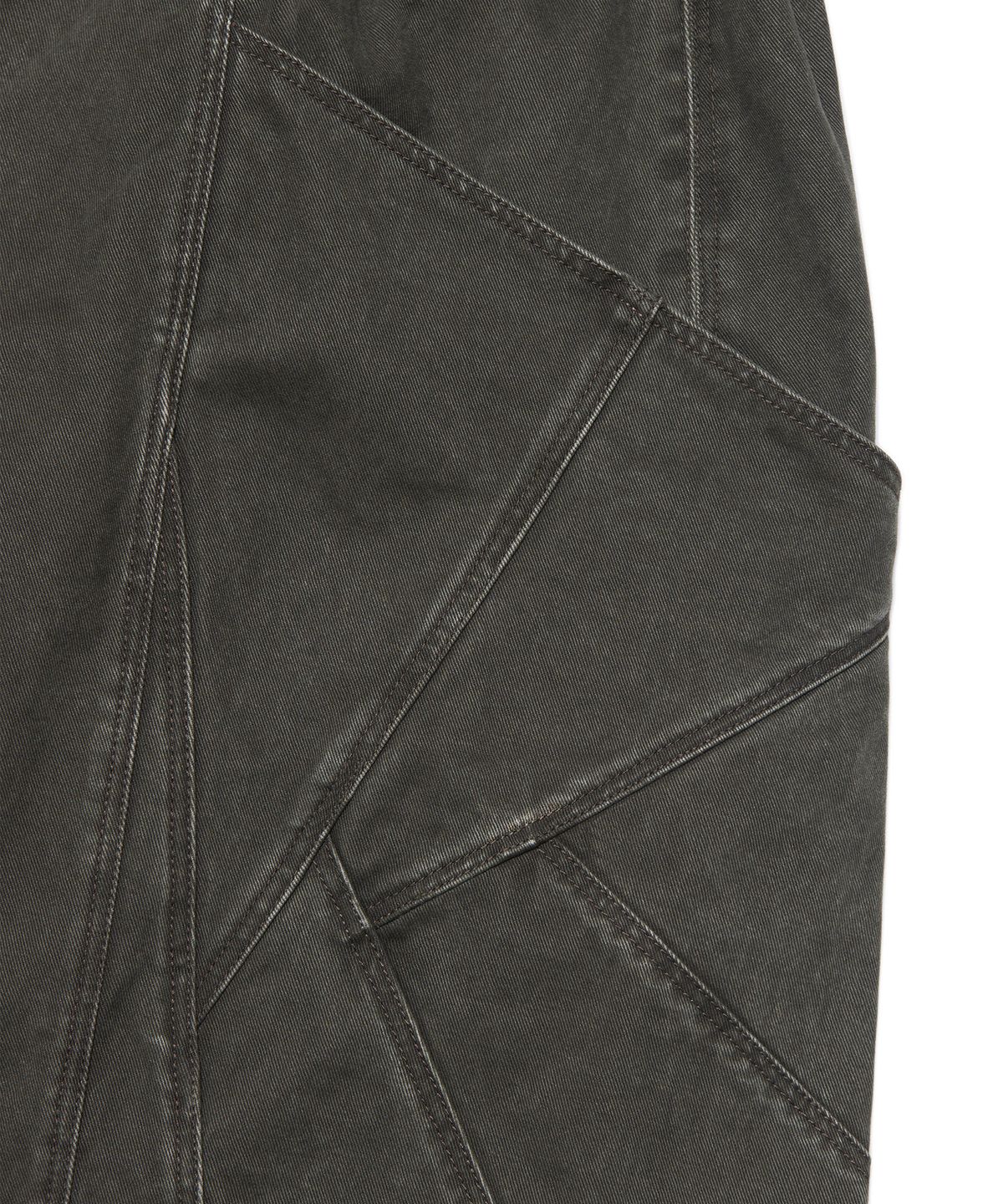 노매뉴얼(NOMANUAL) DIAGONAL POCKET BERMUDA PANTS - WASHED CHARCOAL