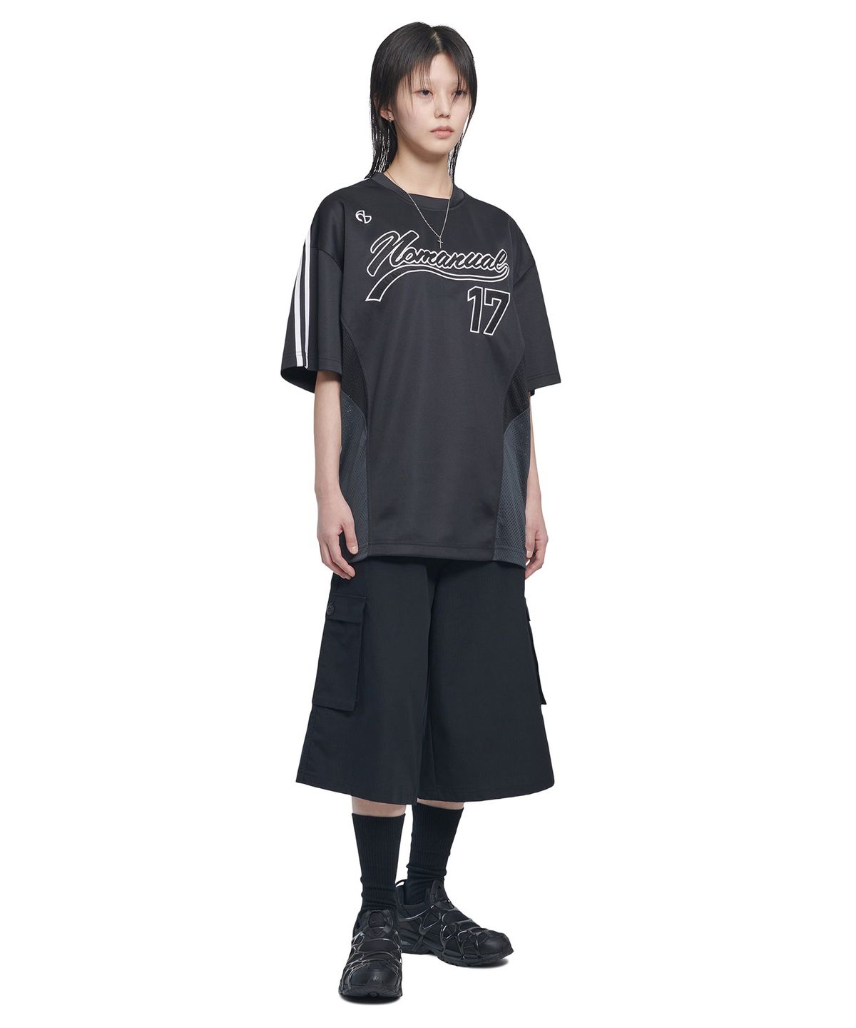 노매뉴얼(NOMANUAL) SWEEP BASEBALL JERSEY - CHARCOAL