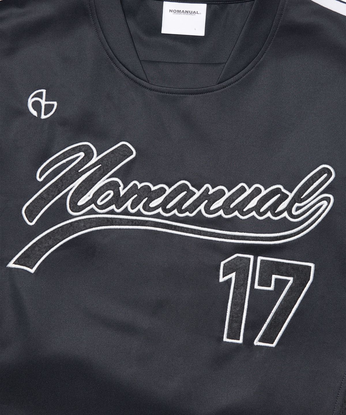 노매뉴얼(NOMANUAL) SWEEP BASEBALL JERSEY - CHARCOAL