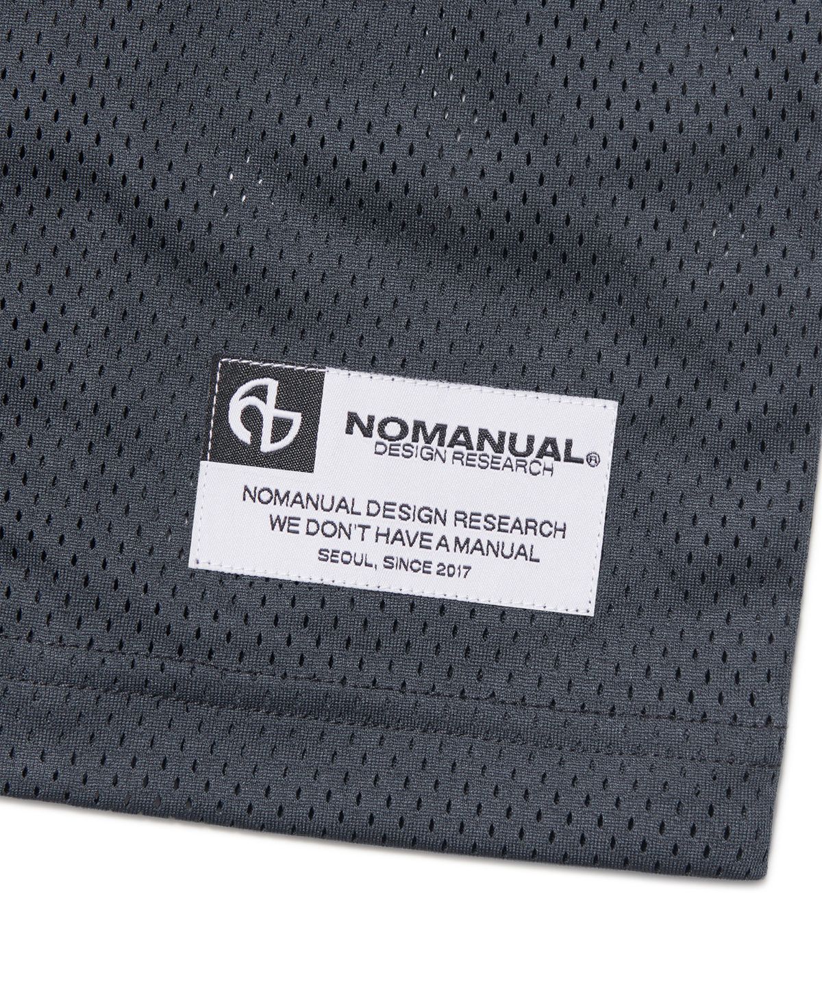 노매뉴얼(NOMANUAL) SWEEP BASEBALL JERSEY - CHARCOAL