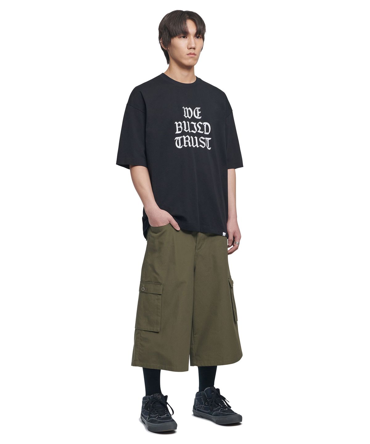 노매뉴얼(NOMANUAL) TRUST T-SHIRT - BLACK