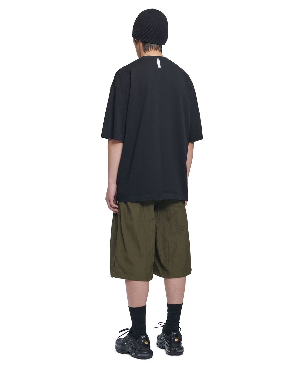 노매뉴얼(NOMANUAL) TURTLE T-SHIRT - BLACK