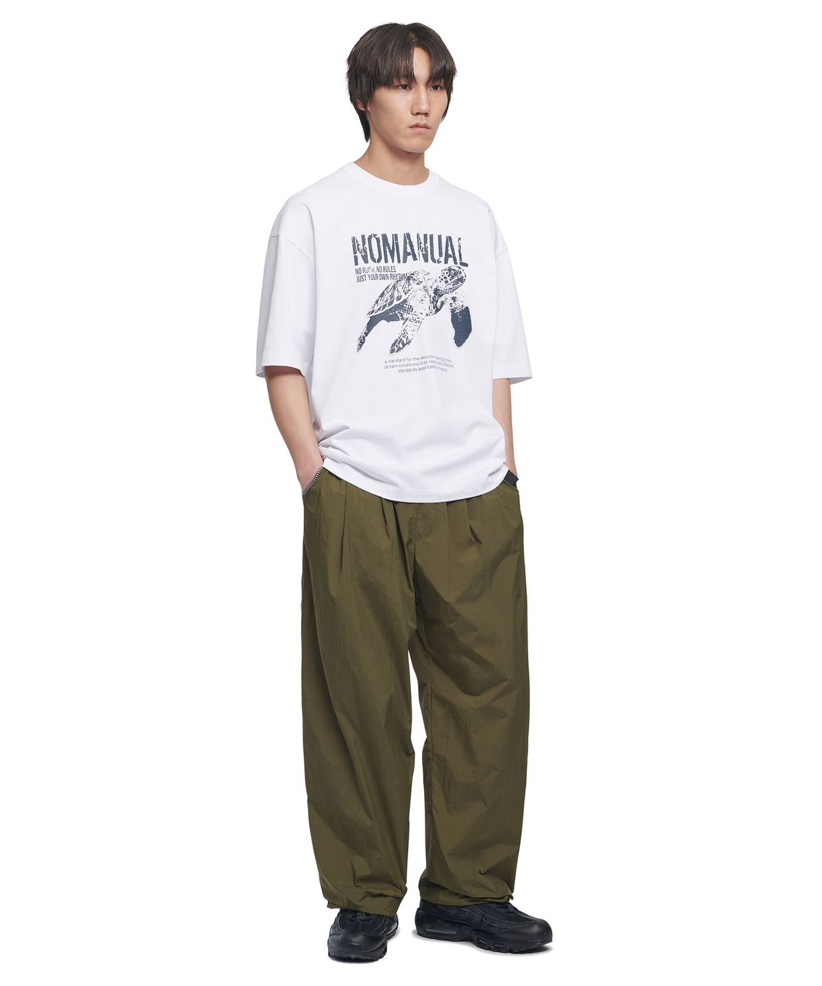 노매뉴얼(NOMANUAL) TURTLE T-SHIRT - WHITE