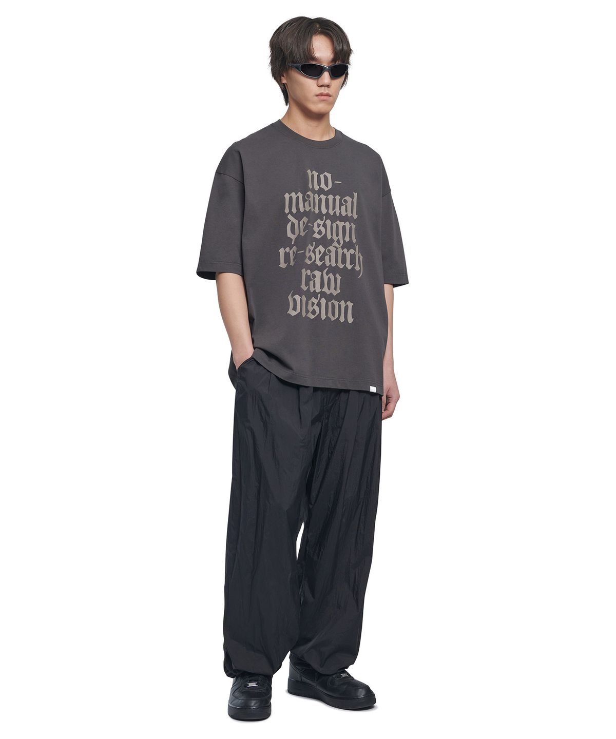 노매뉴얼(NOMANUAL) RAW VISION T-SHIRT - CHARCOAL