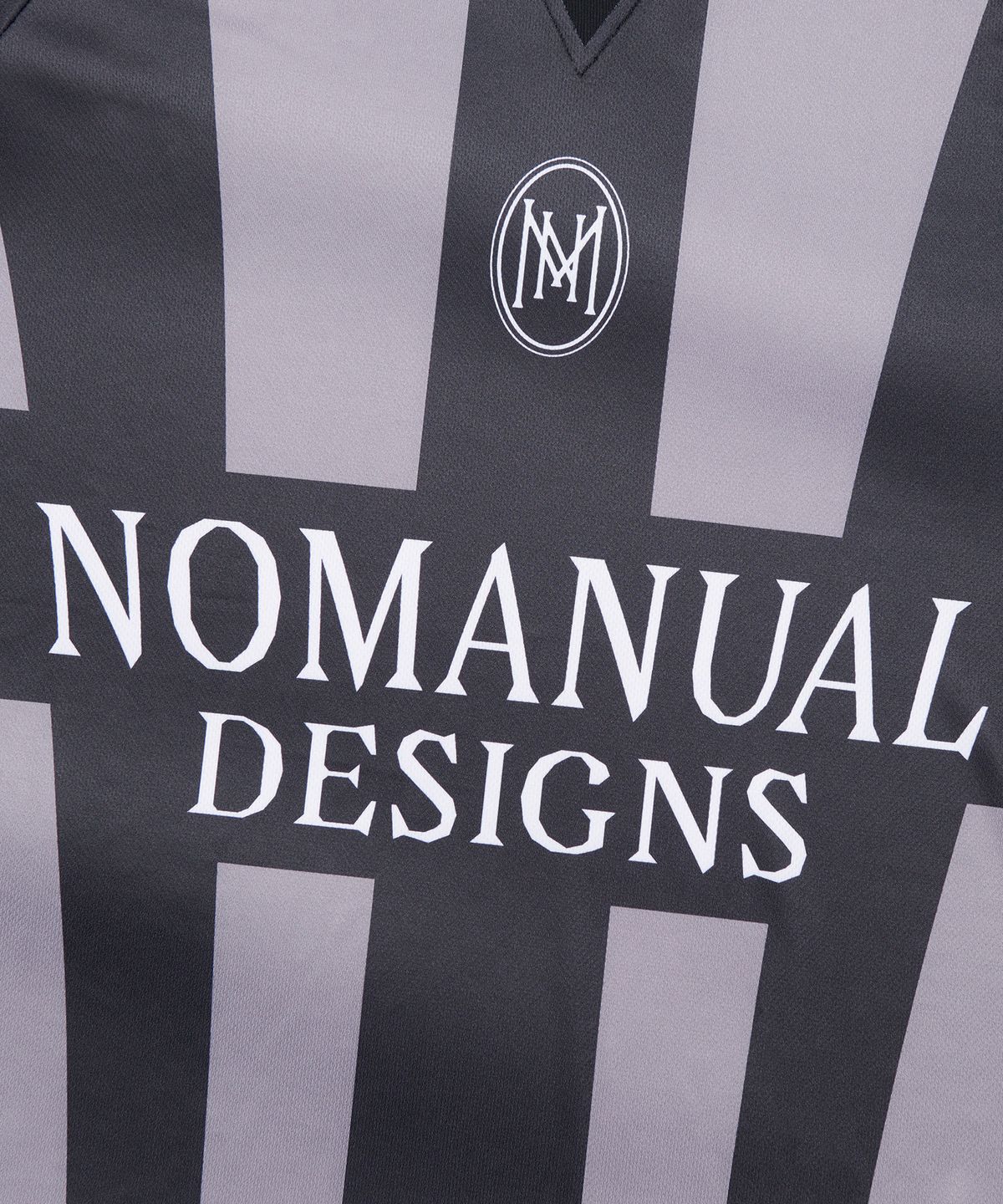 노매뉴얼(NOMANUAL) STRIPE FOOTBALL SHIRT - GRAY