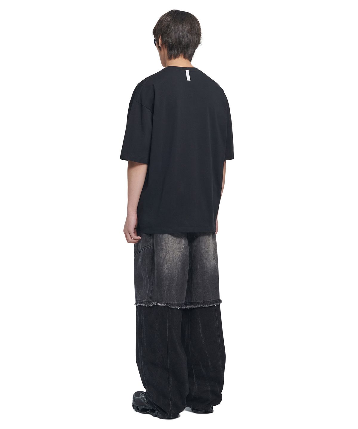 노매뉴얼(NOMANUAL) ROADRUNNER T-SHIRT - BLACK