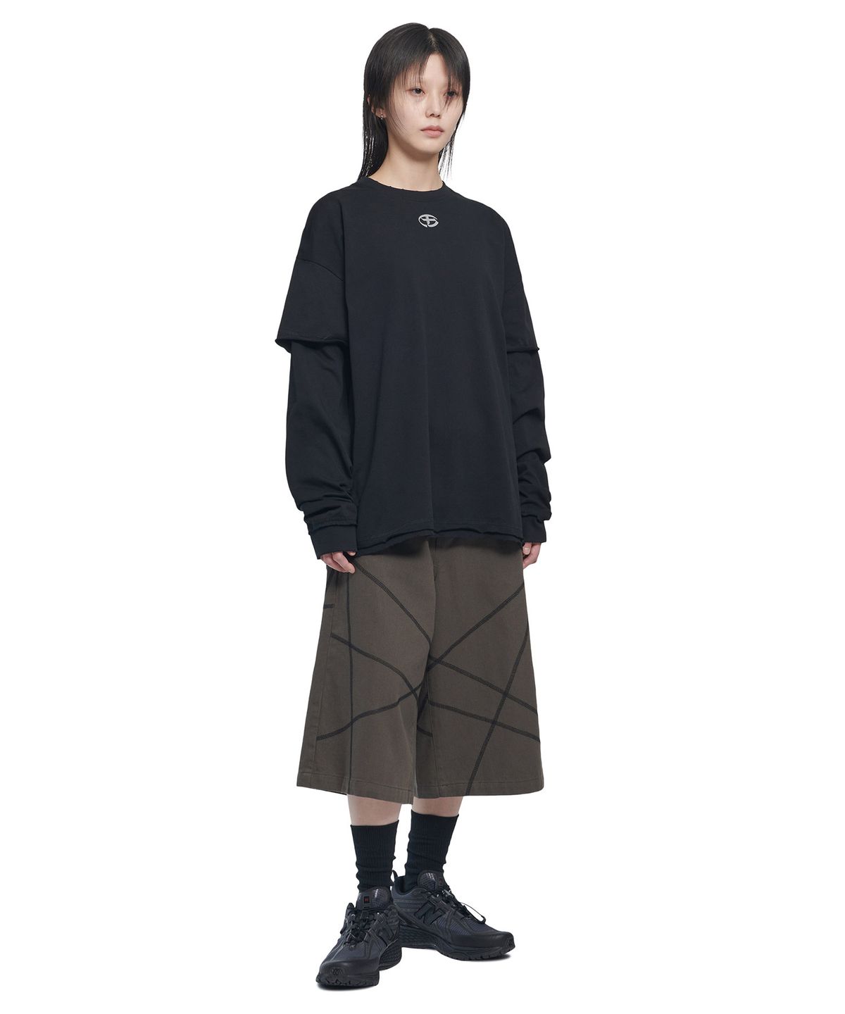 노매뉴얼(NOMANUAL) ABRASION LAYERED LONG SLEEVE TEE - BLACK