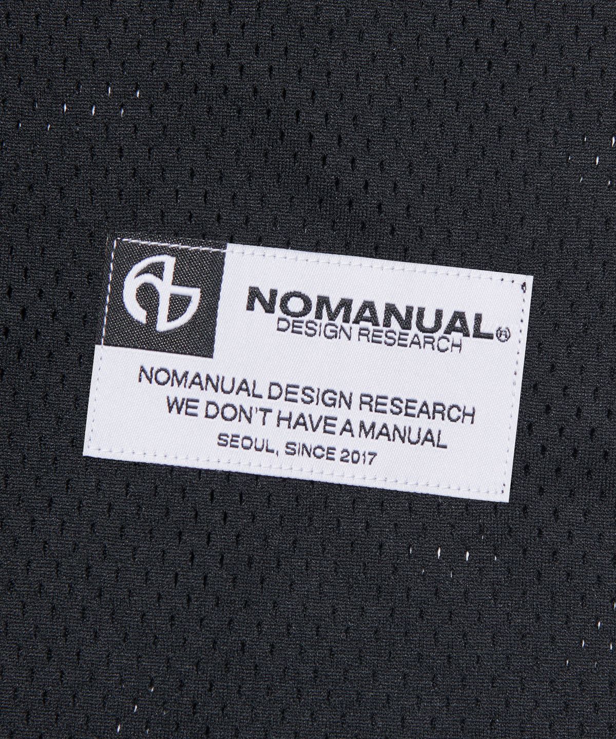 노매뉴얼(NOMANUAL) SMOKE BALL MESH JERSEY - BLACK