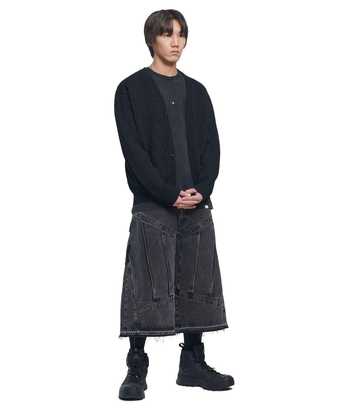 노매뉴얼(NOMANUAL) T.B PUNCHING KNIT CARDIGAN - BLACK