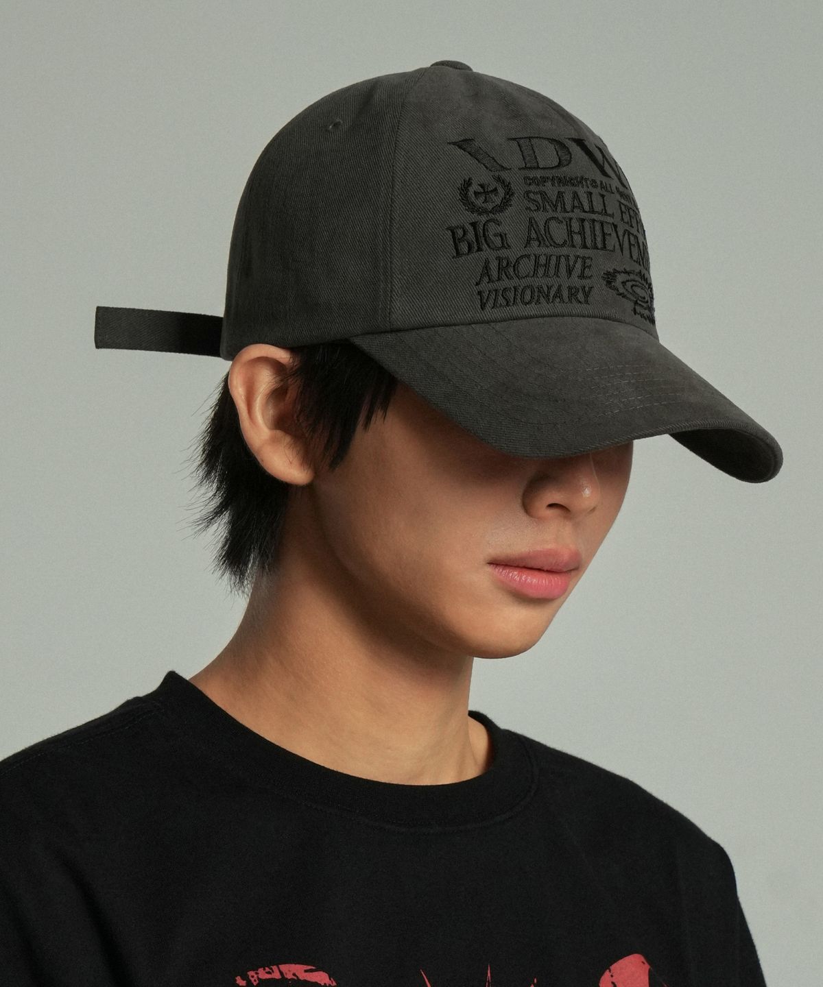 아이돈워너셀(IDWS) Signature Maxi Cap Charcoal