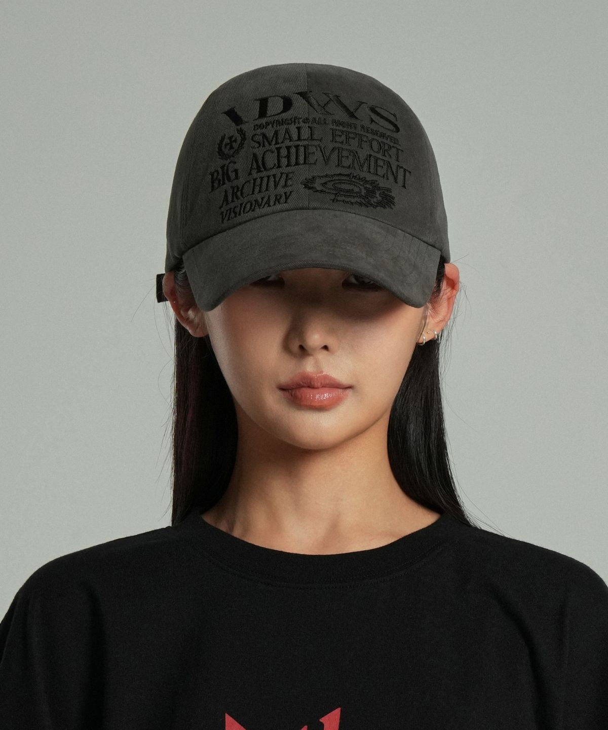 아이돈워너셀(IDWS) Signature Maxi Cap Charcoal