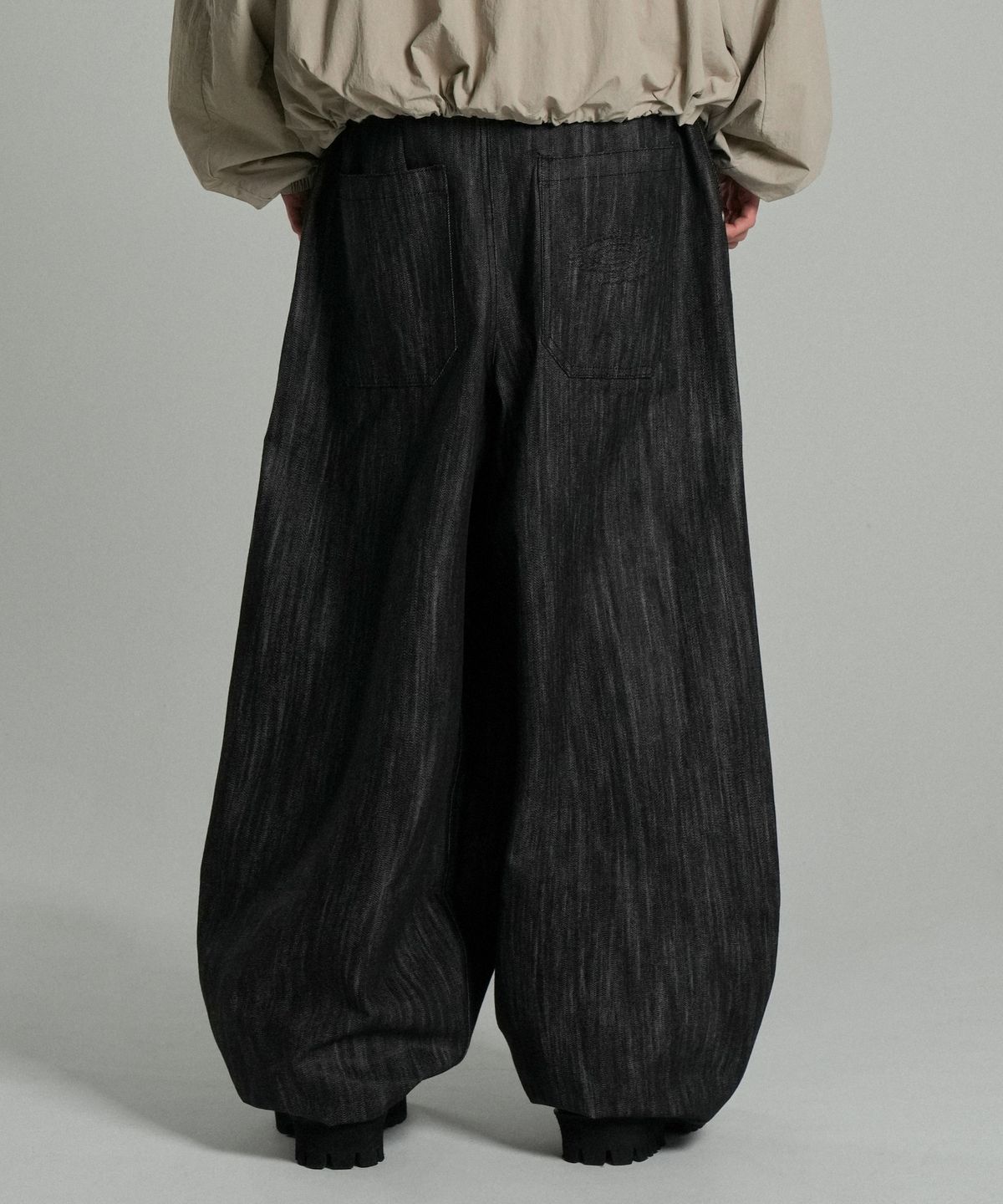 아이돈워너셀(IDWS) Aurora Denim Balloon Pants Black