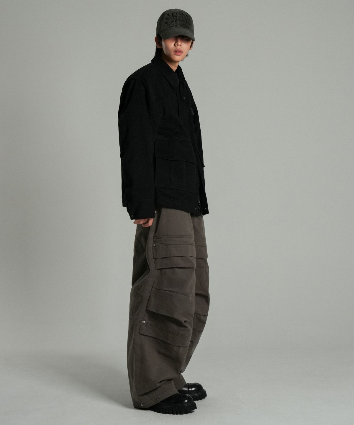 아이돈워너셀(IDWS) Nomad Maxi Layer Pants Charcoal