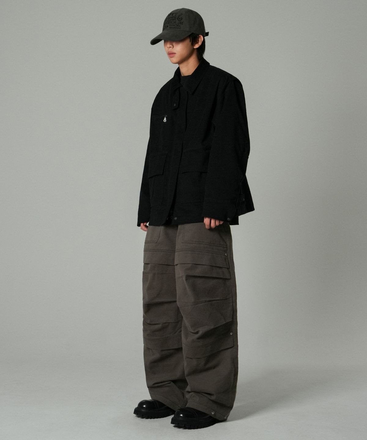 아이돈워너셀(IDWS) Nomad Maxi Layer Pants Charcoal