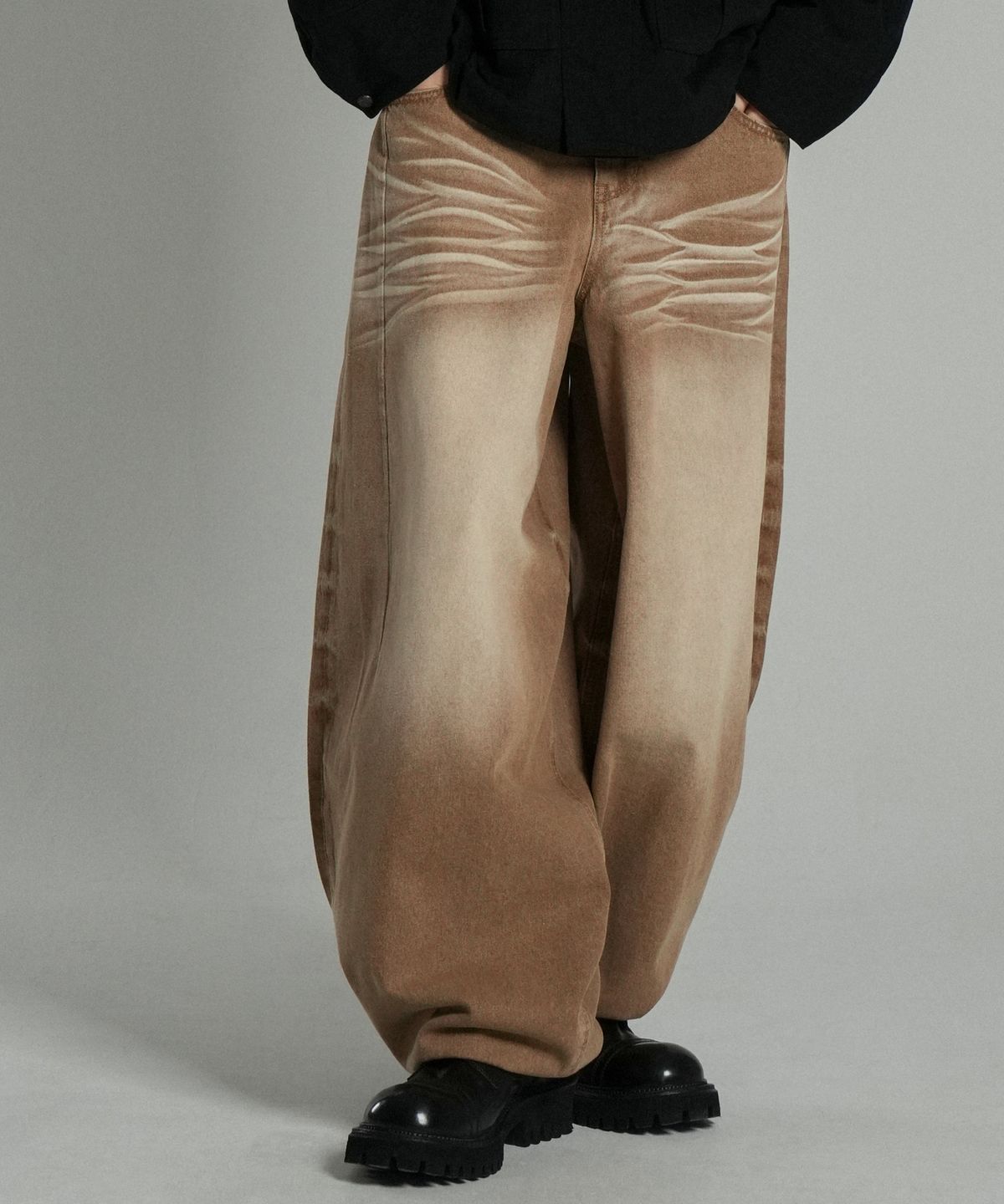 아이돈워너셀(IDWS) Axel Denim Balloon Pants Beige