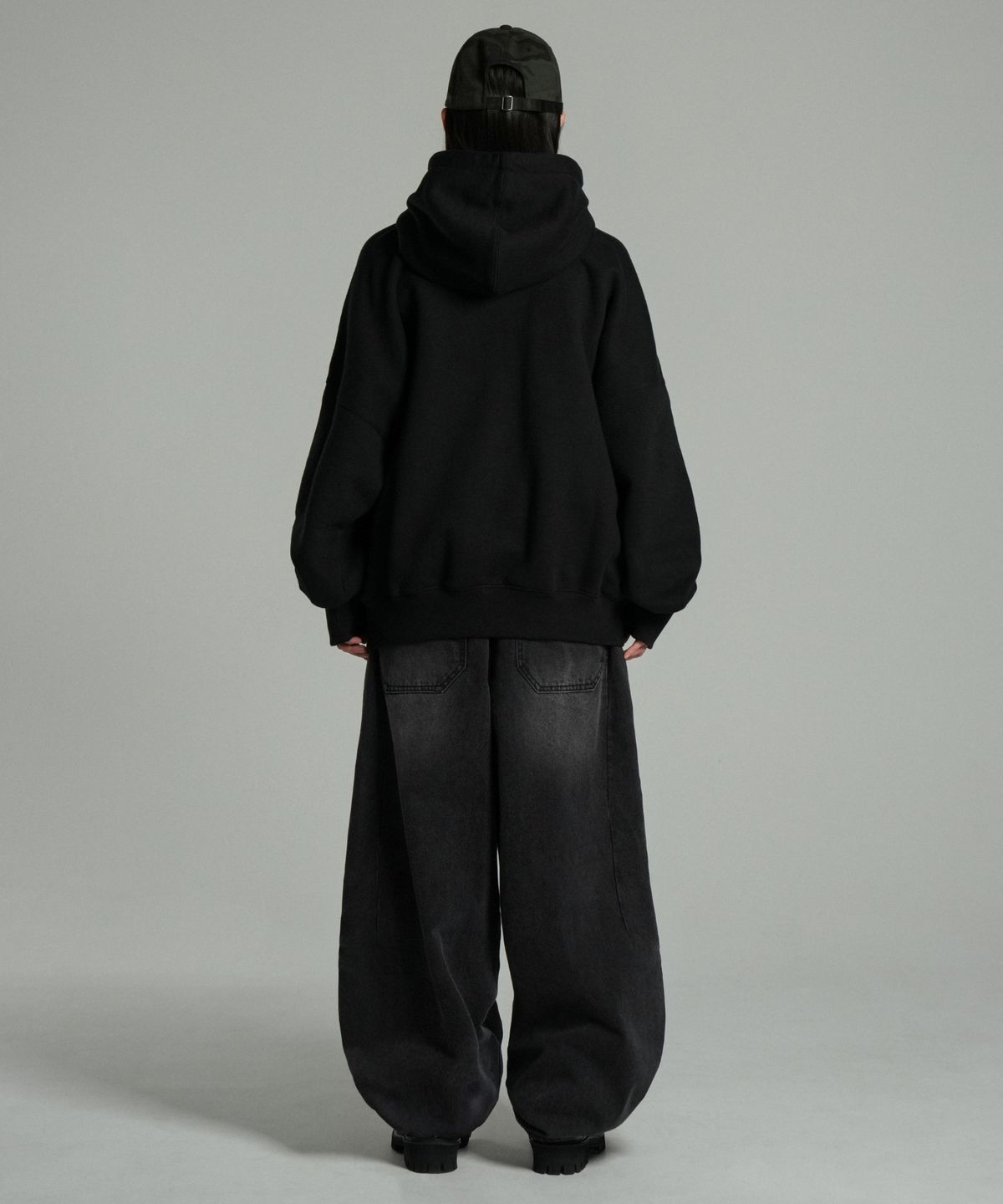 아이돈워너셀(IDWS) Axel Denim Balloon Pants Black