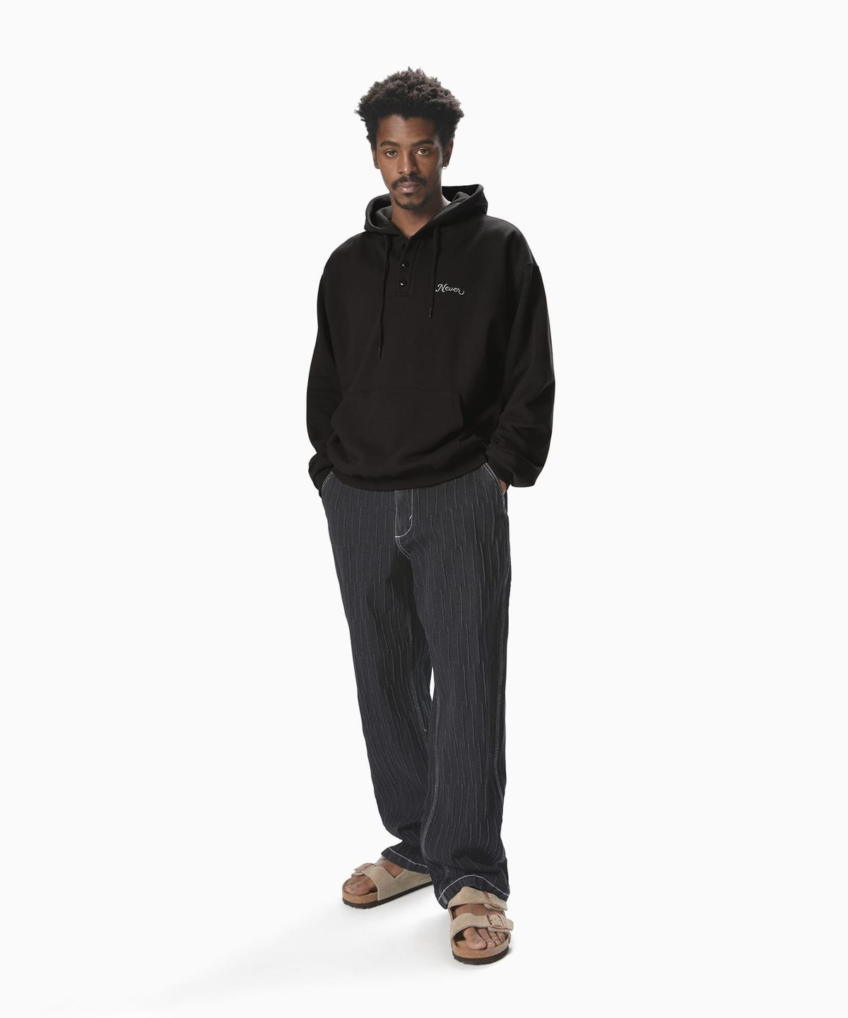 디스이즈네버댓(THISISNEVERTHAT) Quarter Button Hoodie Off Black