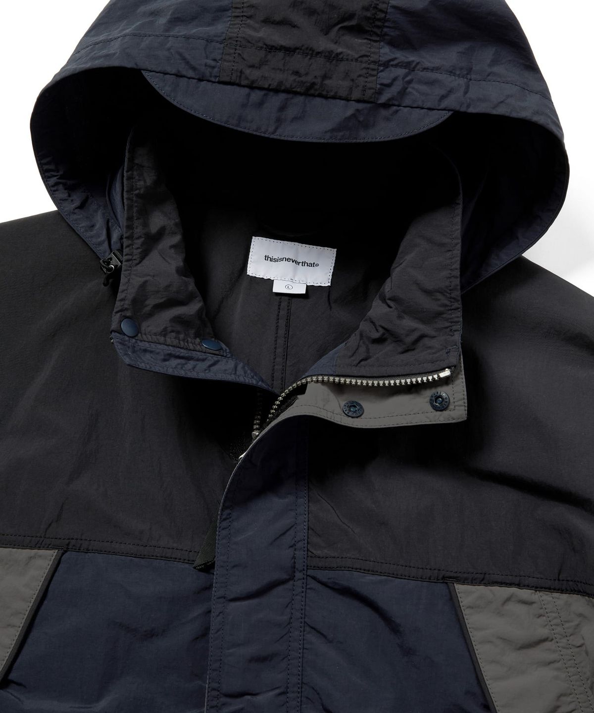 디스이즈네버댓(THISISNEVERTHAT) Nylon Mountain Jacket Navy