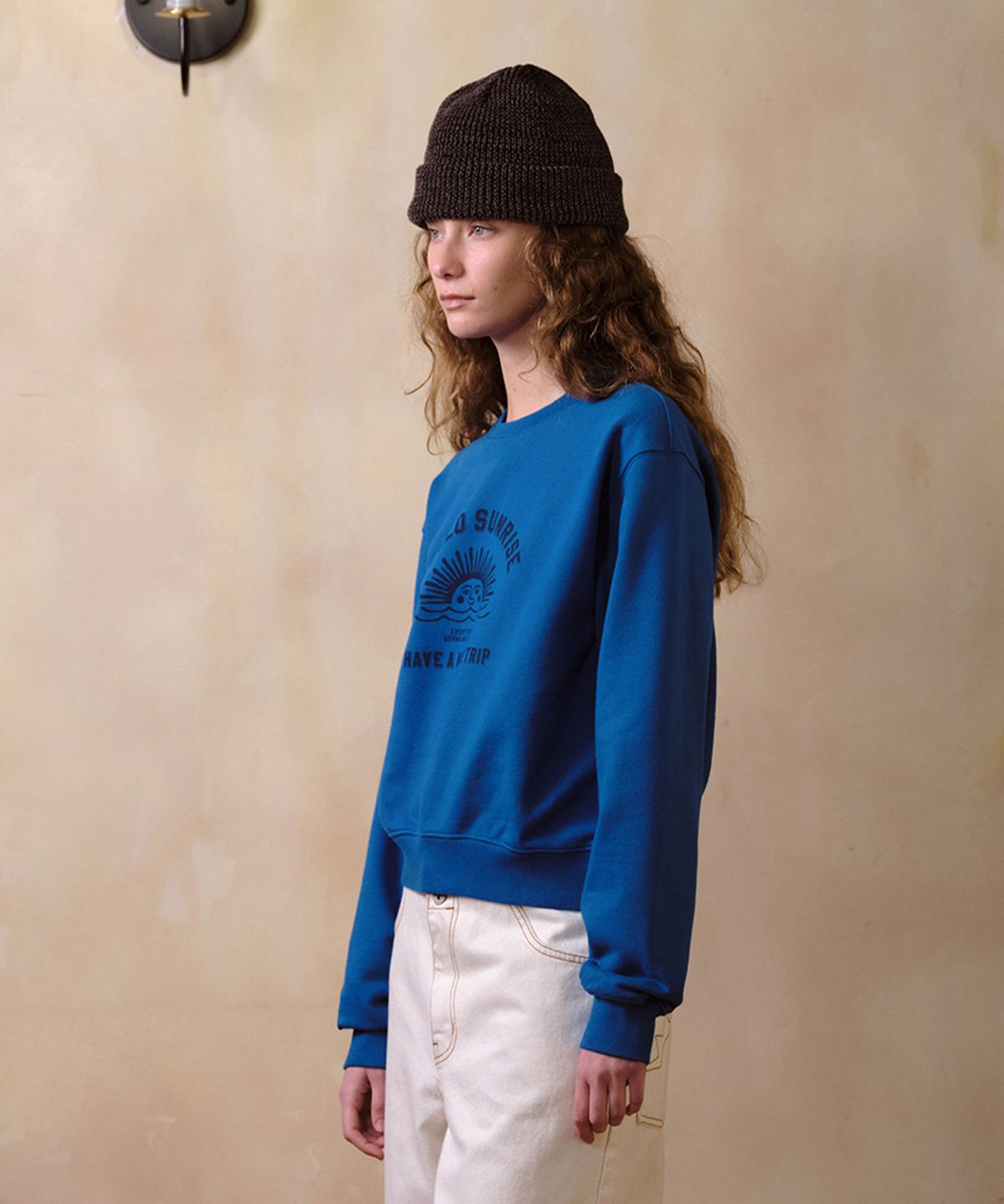 헬로 선라이즈(HELLO SUNRISE) VTG Arch Logo Sweatshirt(W)_Cobalt Blue