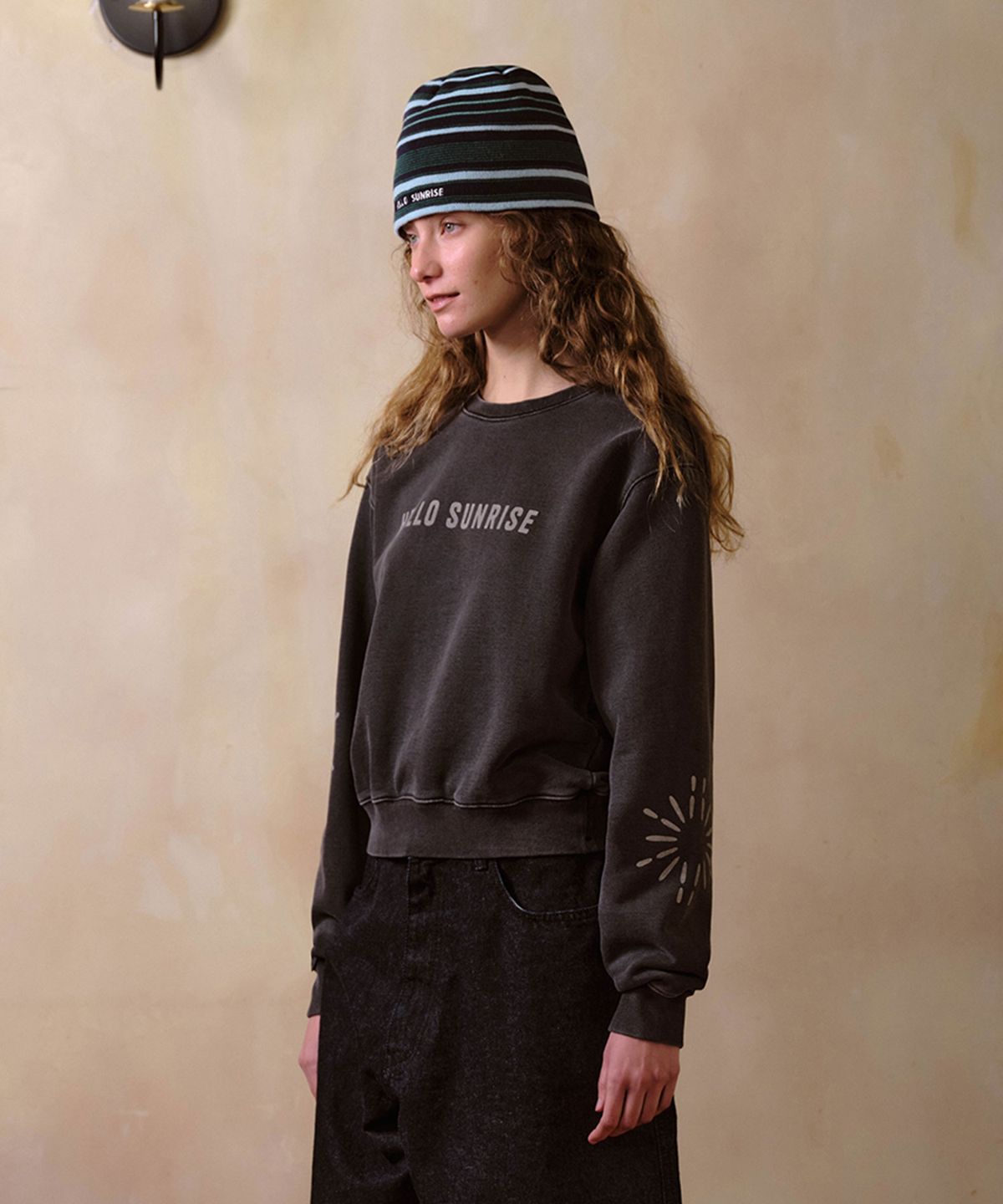 헬로 선라이즈(HELLO SUNRISE) Ethnic Symbol Sweatshirt(W)_Charcoal