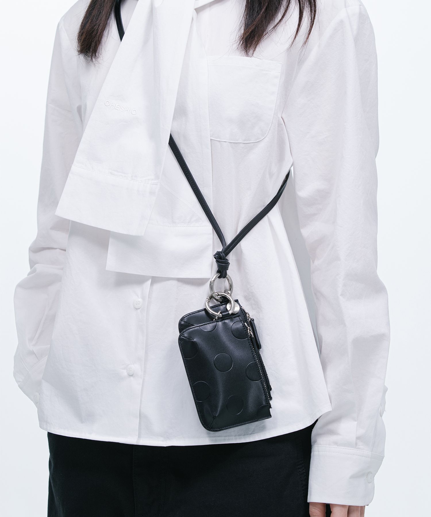 【OHESHIO】DOT ZIPPER CARD WALLET コインケース MUSINSA公式 | OHESHIO DOT CROSS CARD WALLET, BLACK