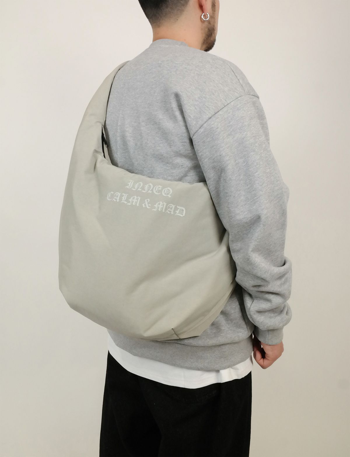 이네크(INNEQ) Pillow Concrete