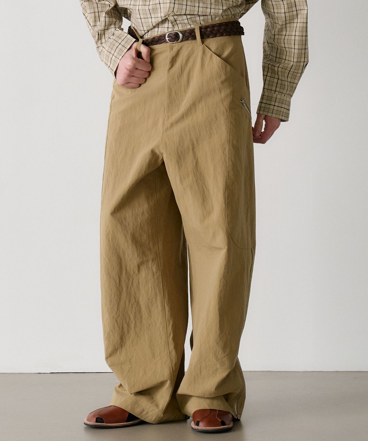 노운(NOUN) utility cargo pants (beige)