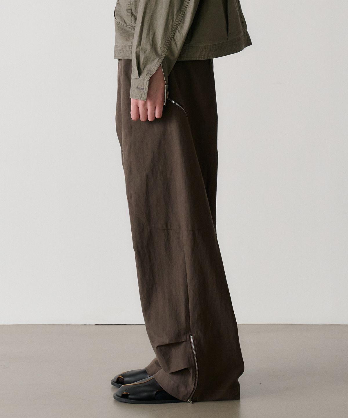노운(NOUN) utility cargo pants (khaki brown)