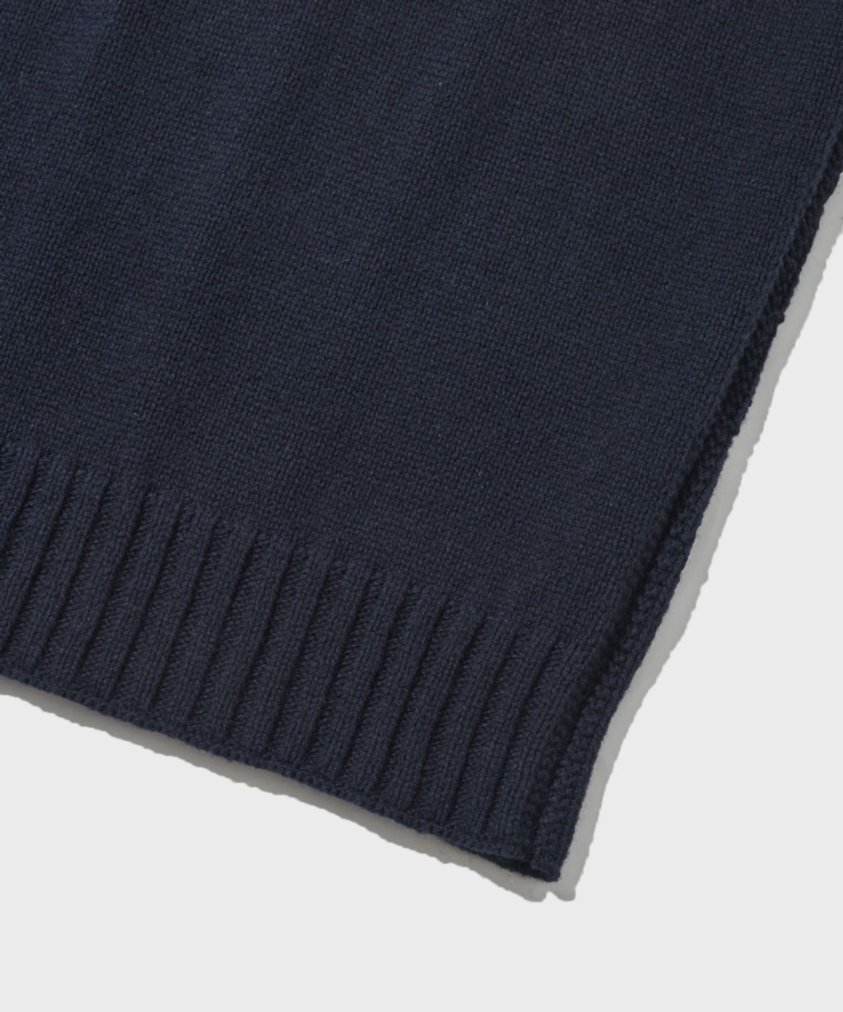 아웃스탠딩(OUTSTANDING) REDCROSS VEST_NAVY