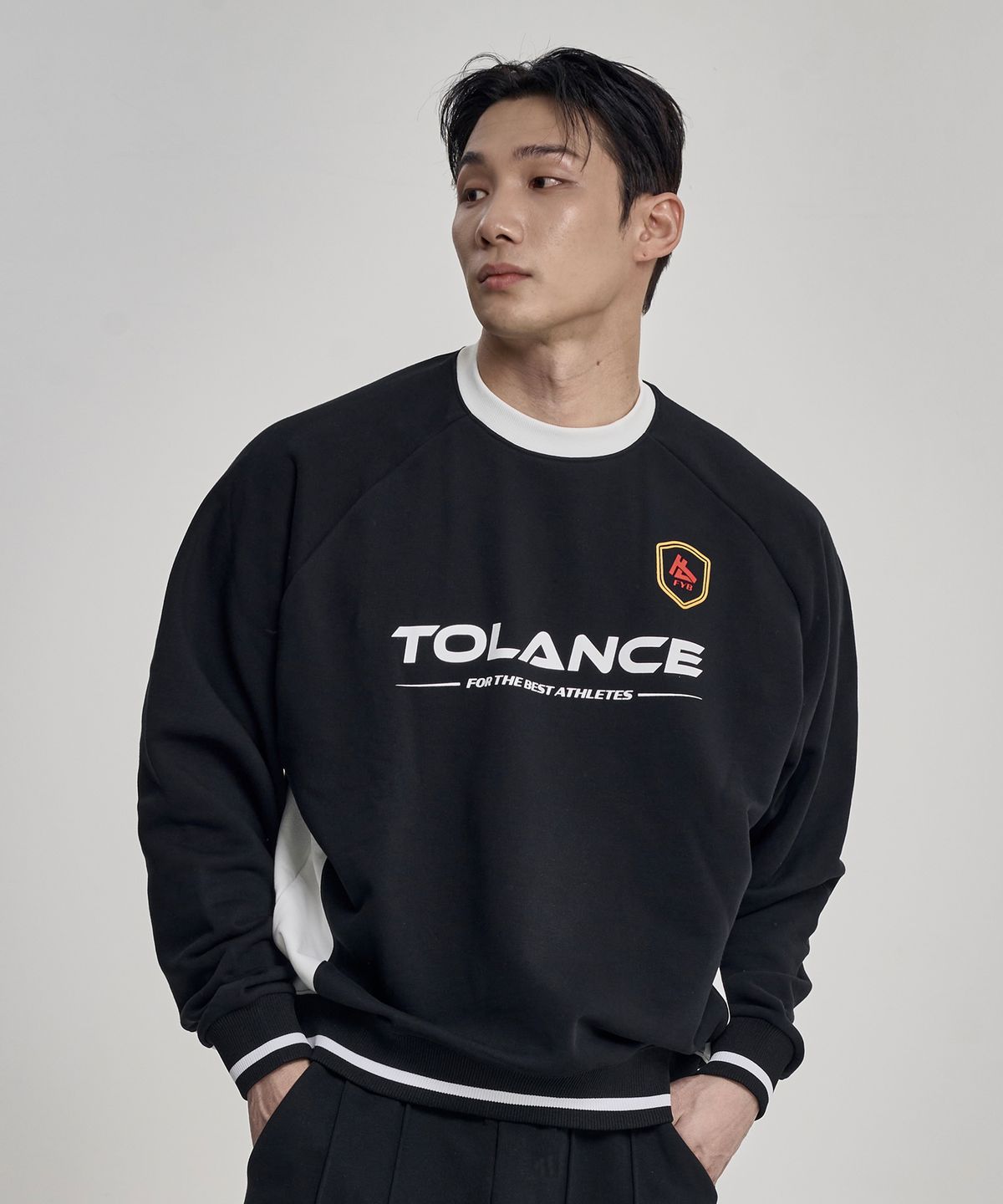 토런스(TOLANCE) 컬러블록 스웨트 맨투맨 - 3Color