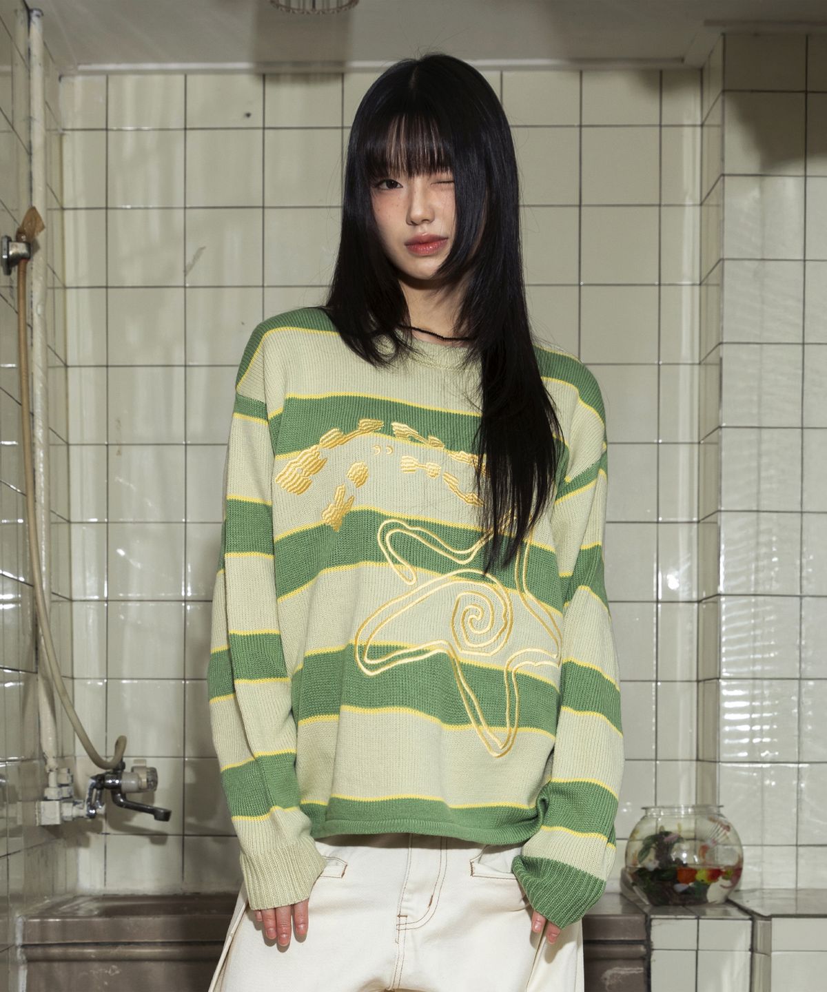 루나키후(RuNaKi'Hu') WXK016 드렁큰 스타 스트라이프 풀오버 니트 (GREEN)