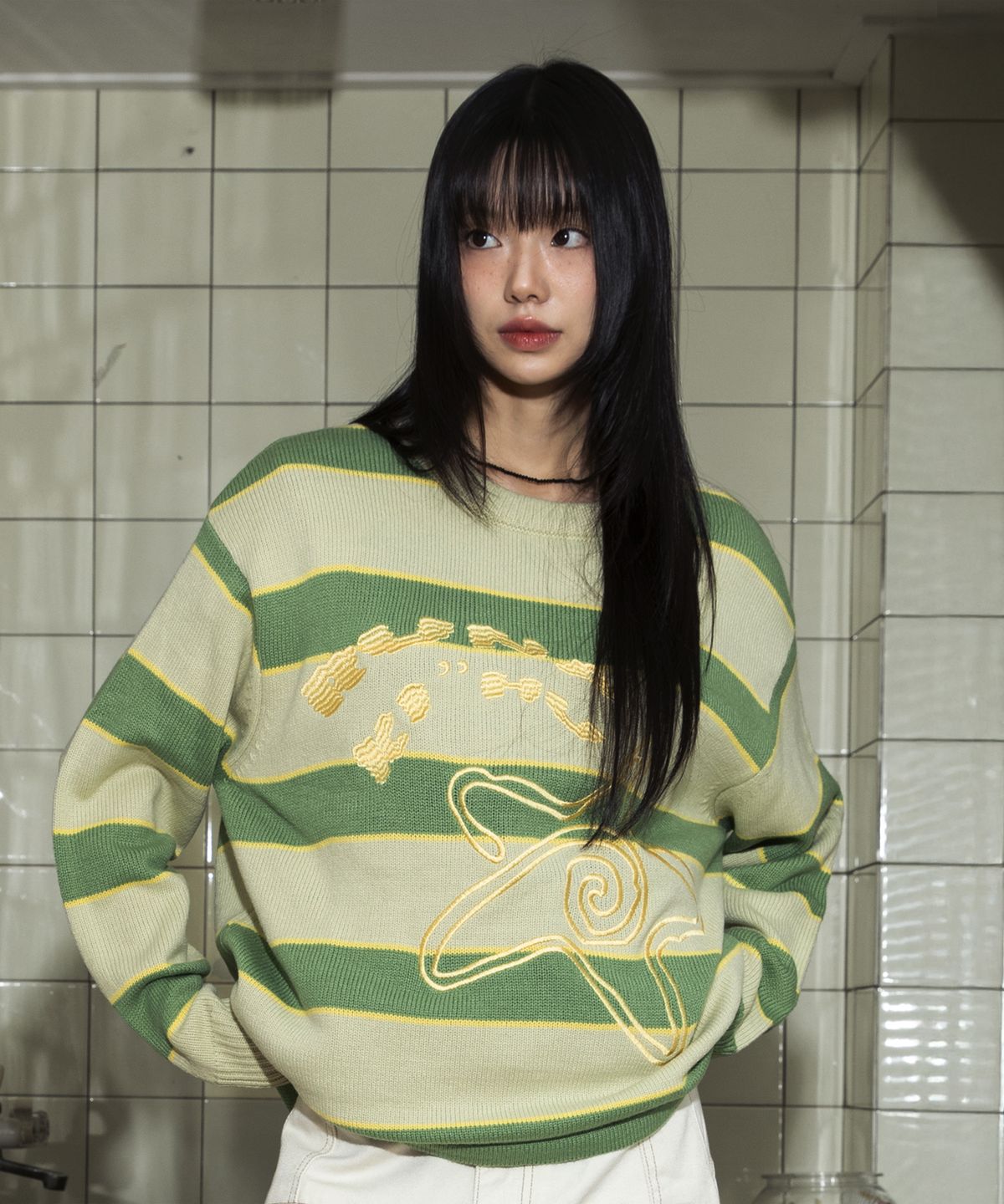 루나키후(RuNaKi'Hu') WXK016 드렁큰 스타 스트라이프 풀오버 니트 (GREEN)