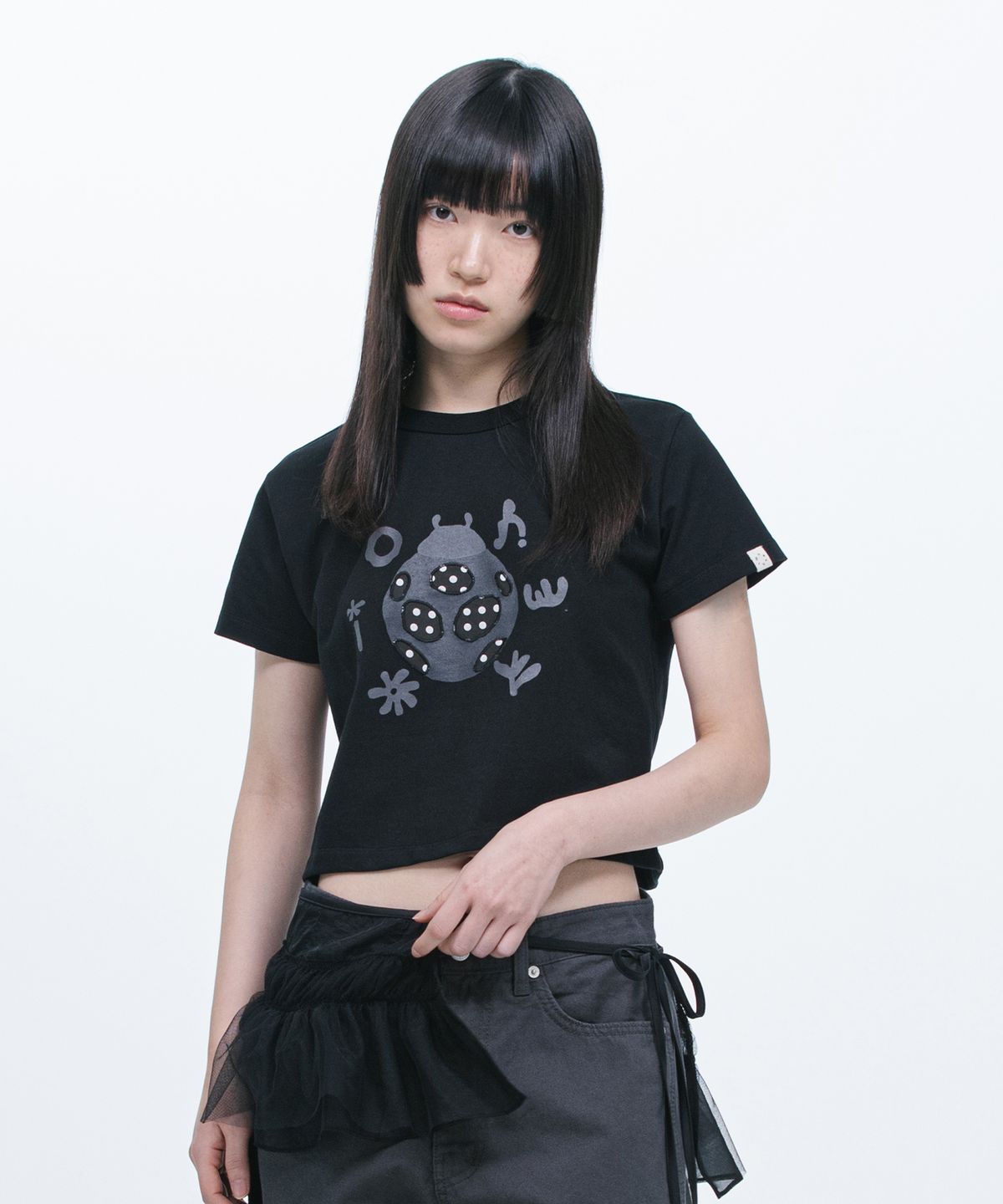 오헤시오(OHESHIO) DOT BUG PATCHY T-SHIRT, BLACK