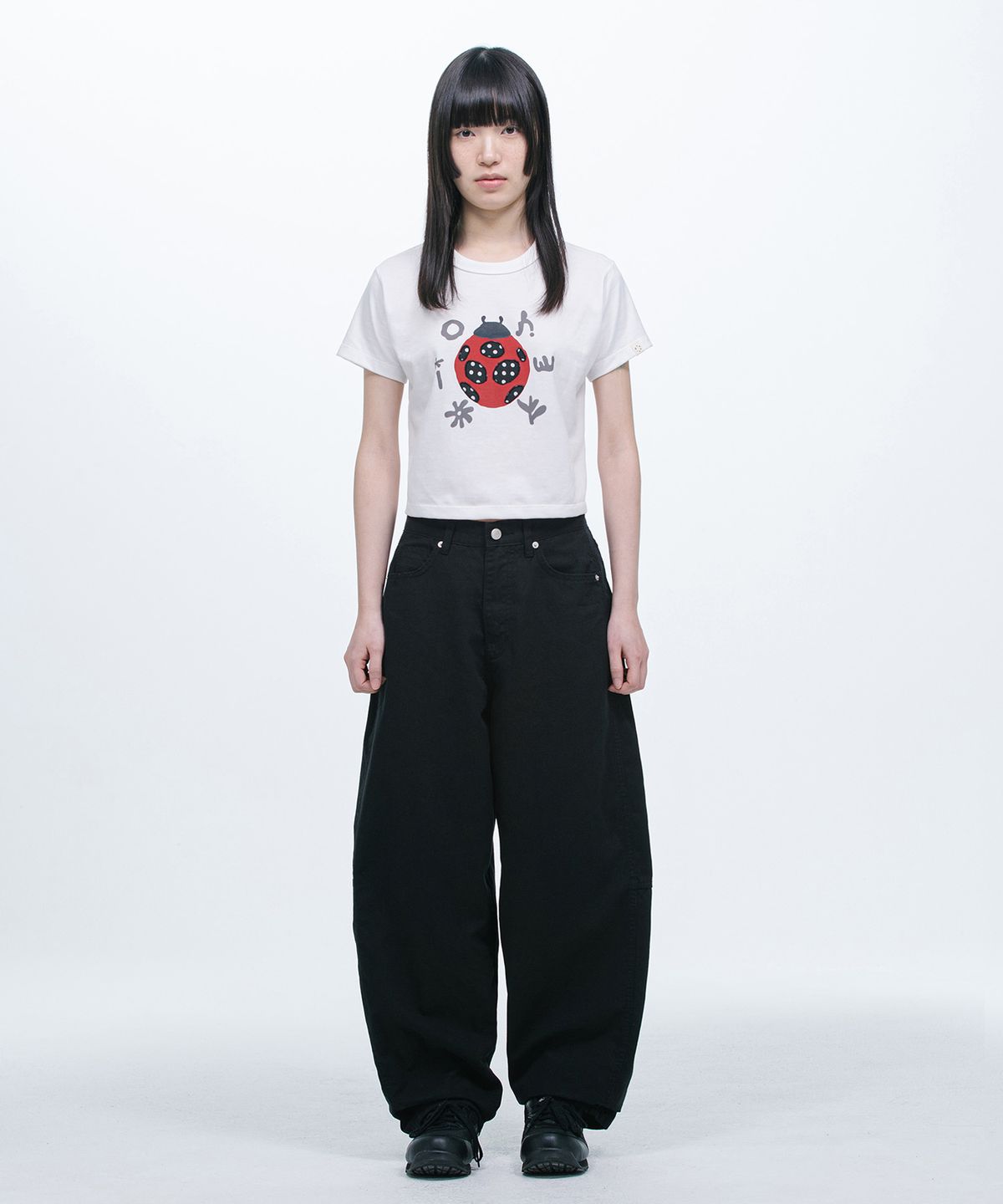 오헤시오(OHESHIO) DOT BUG PATCHY T-SHIRT, IVORY