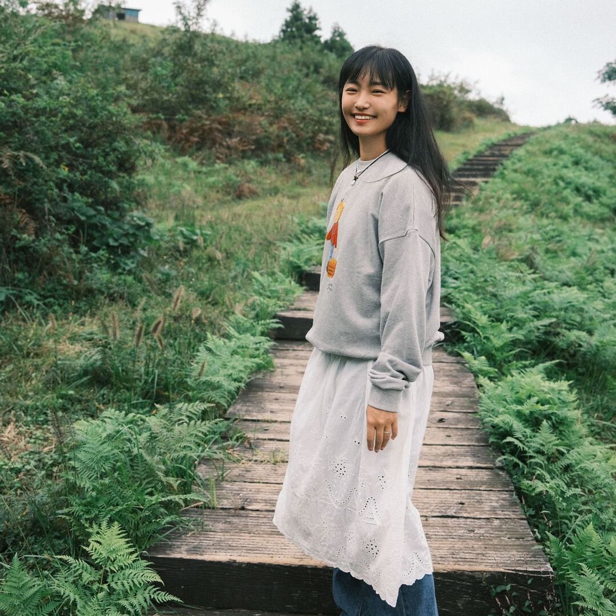 아일랜드 프로젝트(ISLAND PROJECT) Mandarine Bear Sweatshirt - Gray